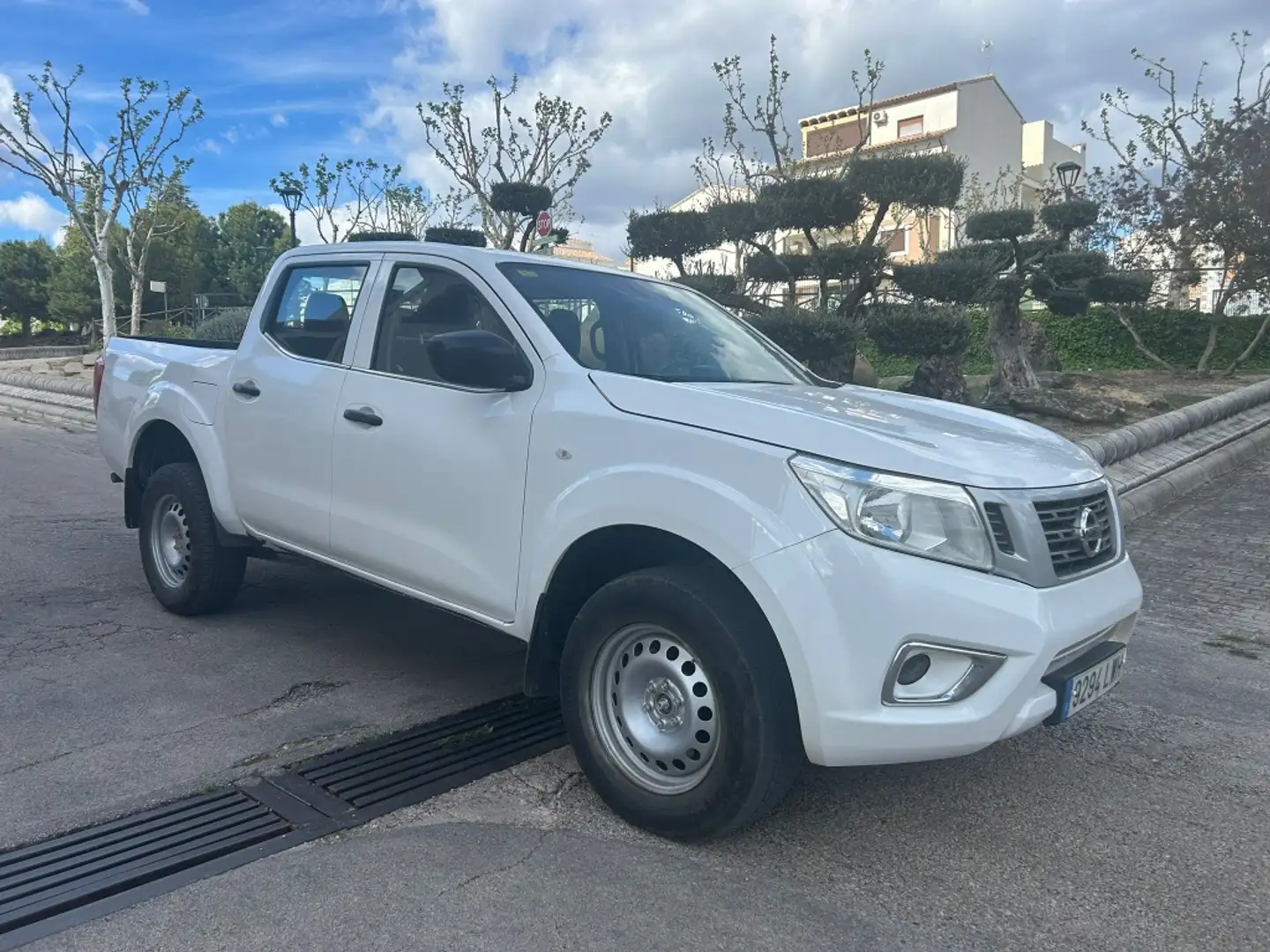 Nissan Navara 2.3dCi Doble Cabina Acenta Blanco - 1