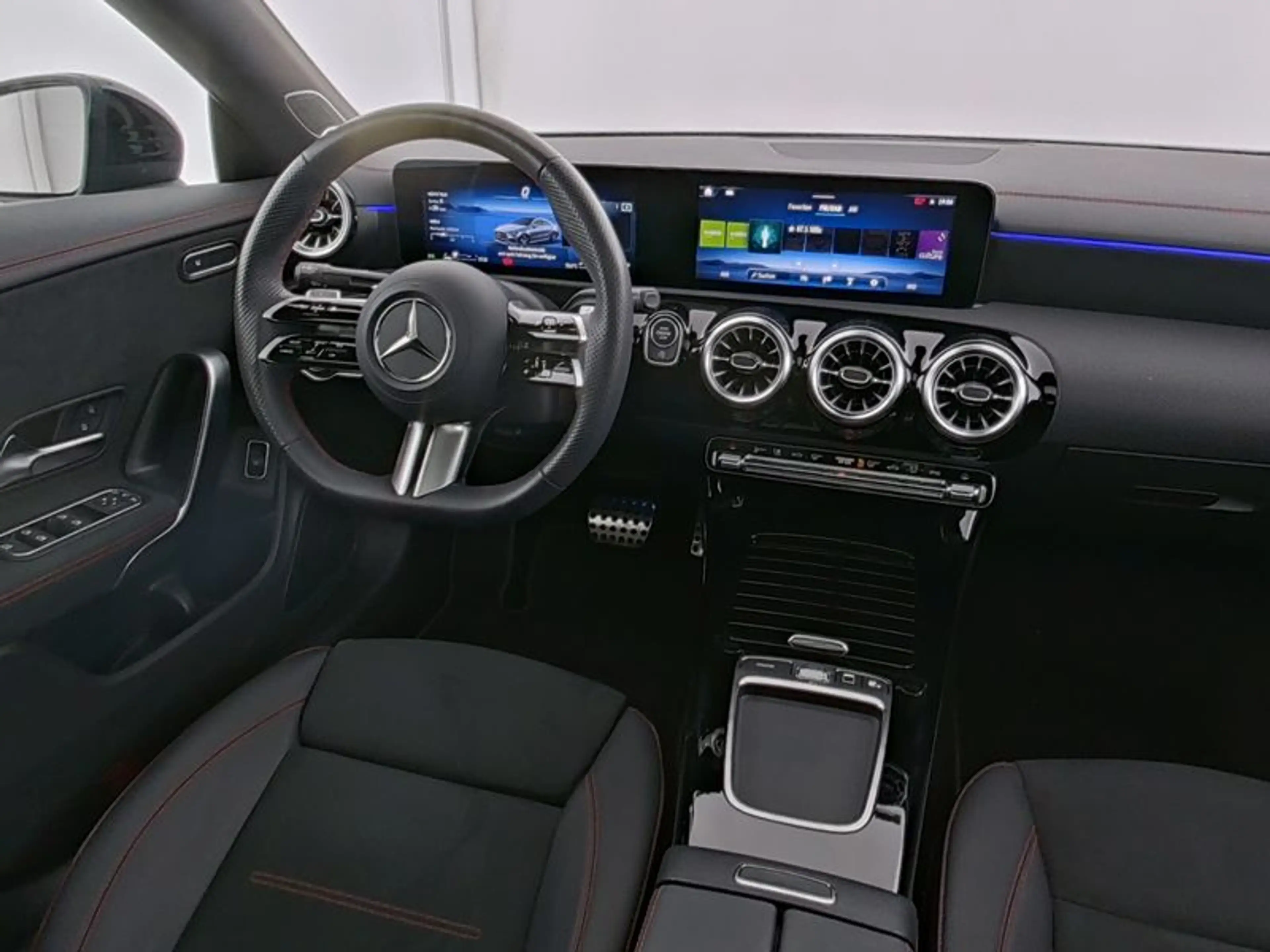 Mercedes-Benz CLA 220 d Coupé AMG-Sport/MLB/Pano/Burm/Night/19 — photo 7