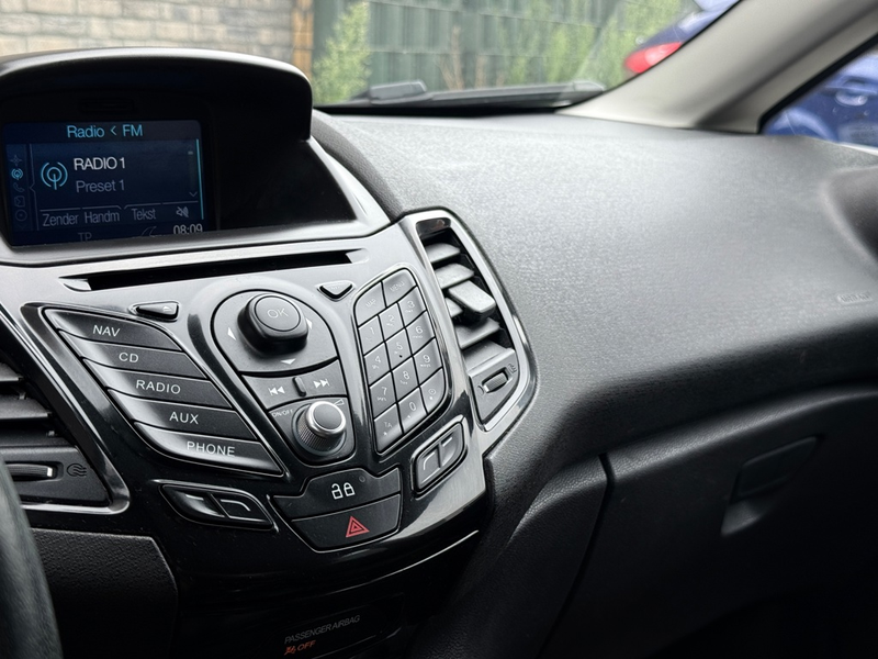 Ford Fiesta 1.0 EcoBoost Titanium Automaat — photo 7