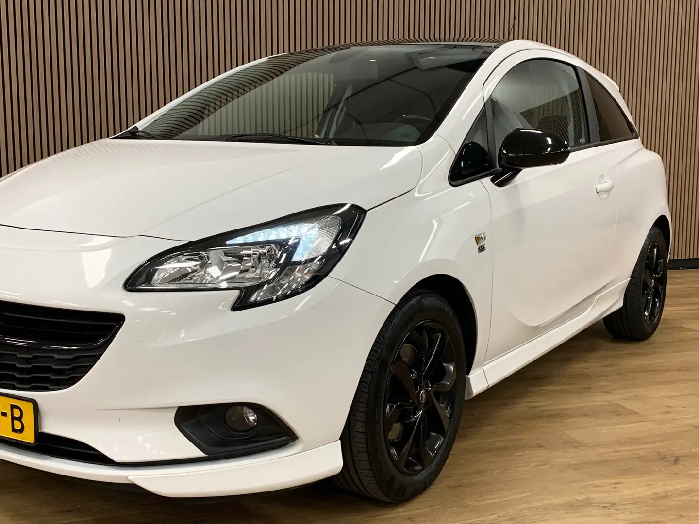Opel Corsa 1.0 Turbo Black Roof Edition|OPC|Navigatie|Airco| Weiß - 2