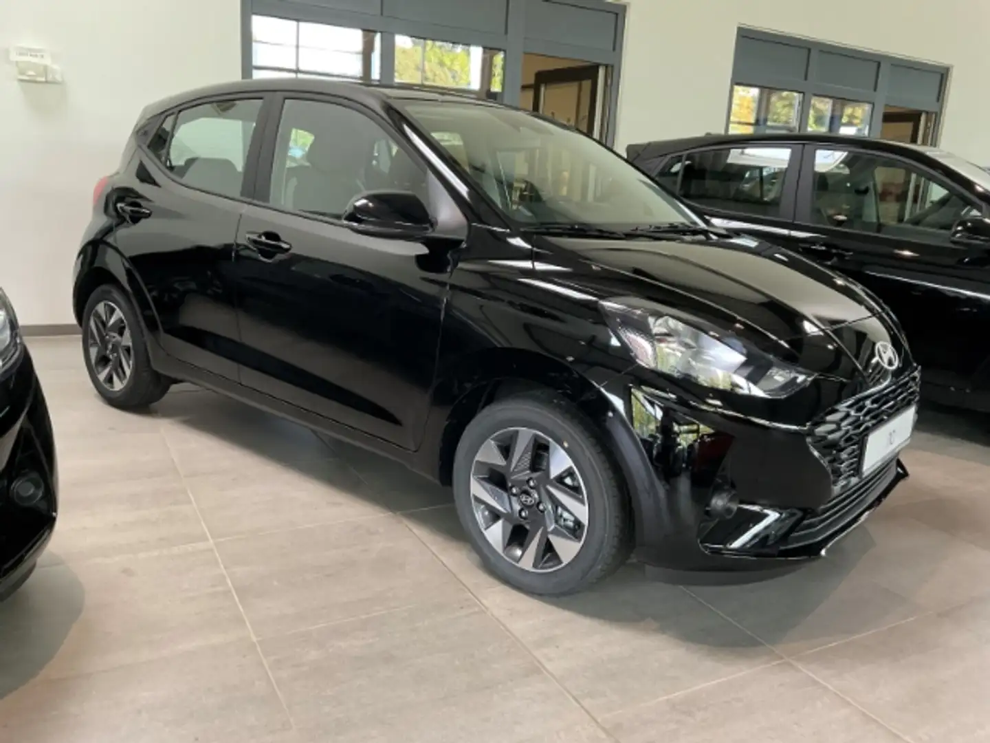 Hyundai i10 EU6e  FL (MY25) 1.0 Benzin (63 PS) 5-AMT 2WD Trend Noir - 2