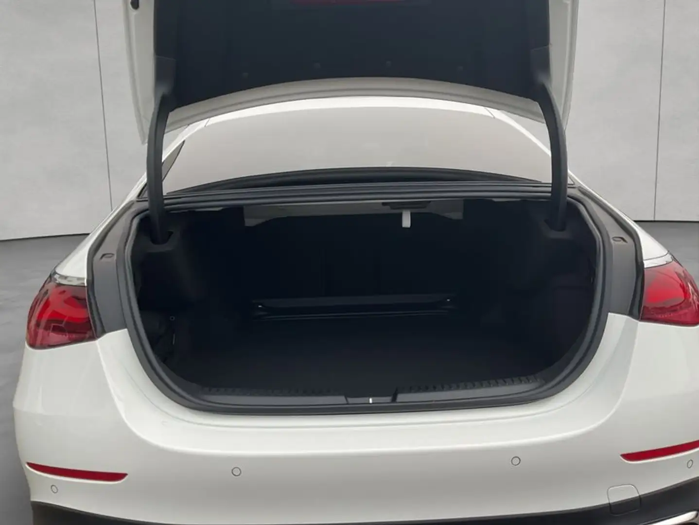 Mercedes-Benz E 200 E-Klasse Weiß - 2