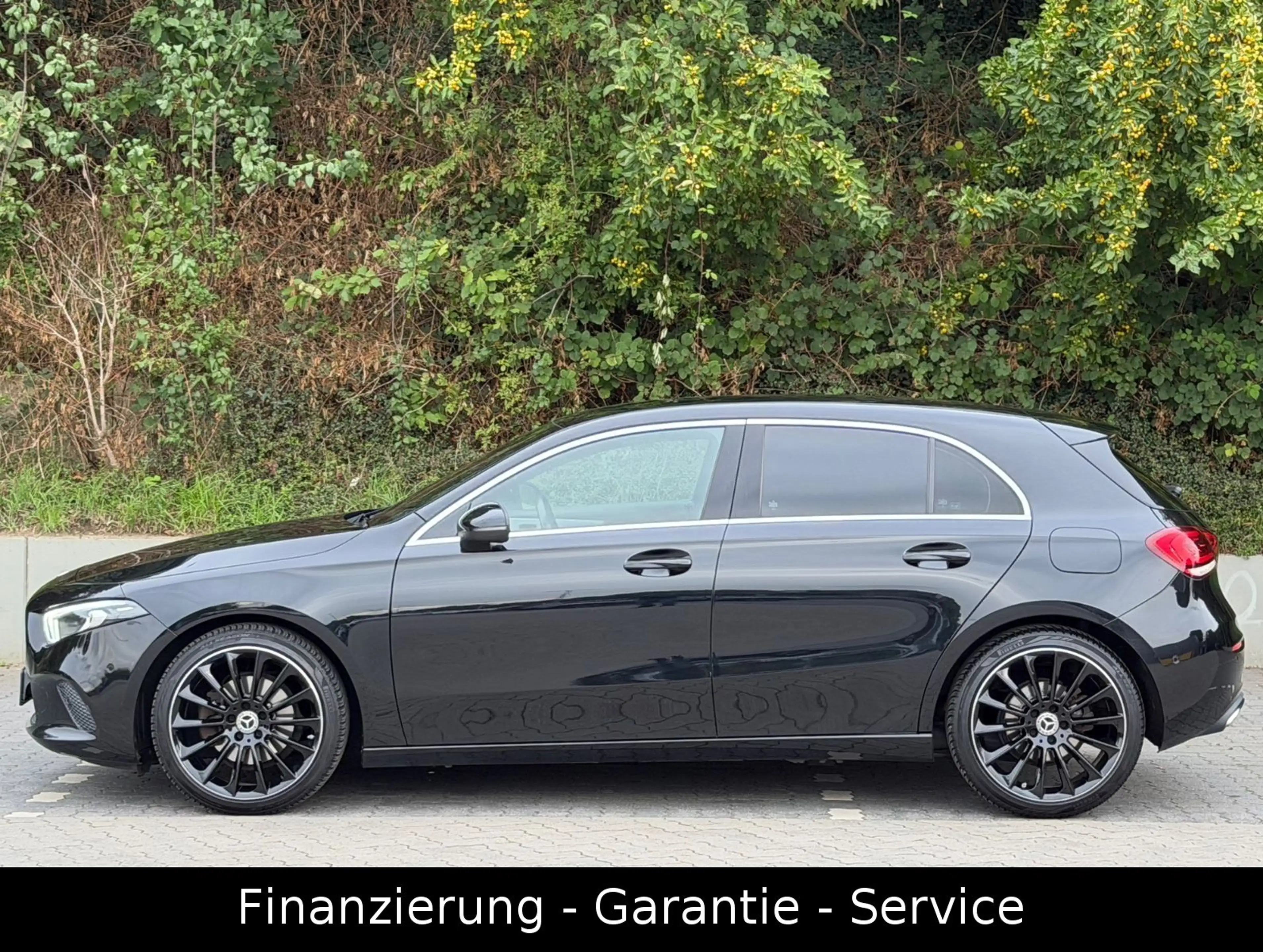 Mercedes-Benz A 200 AUTOMATIK/LED/19"/2HAND/AMBIENTE/LEDER — photo 9