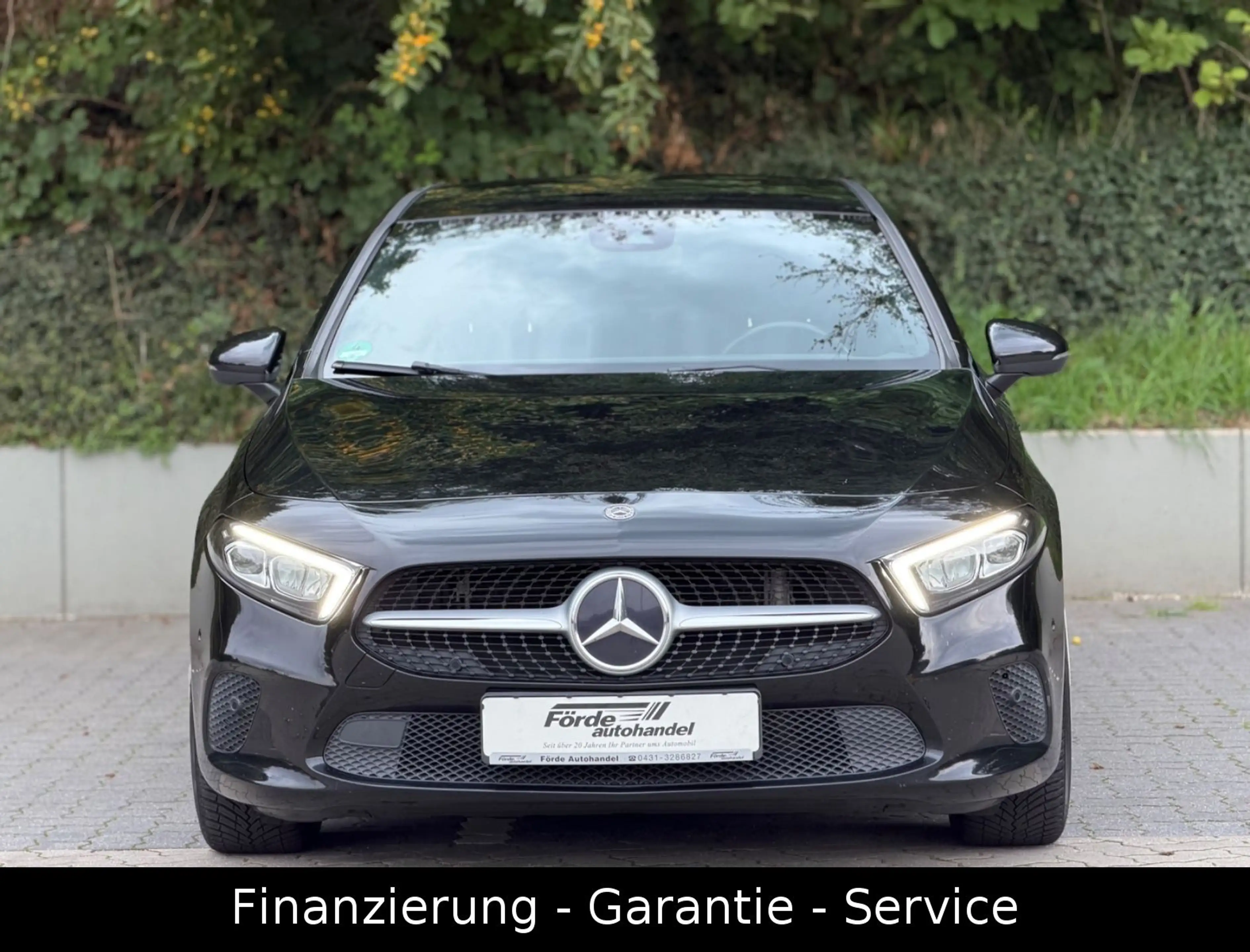 Mercedes-Benz A 200 AUTOMATIK/LED/19"/2HAND/AMBIENTE/LEDER — photo 2