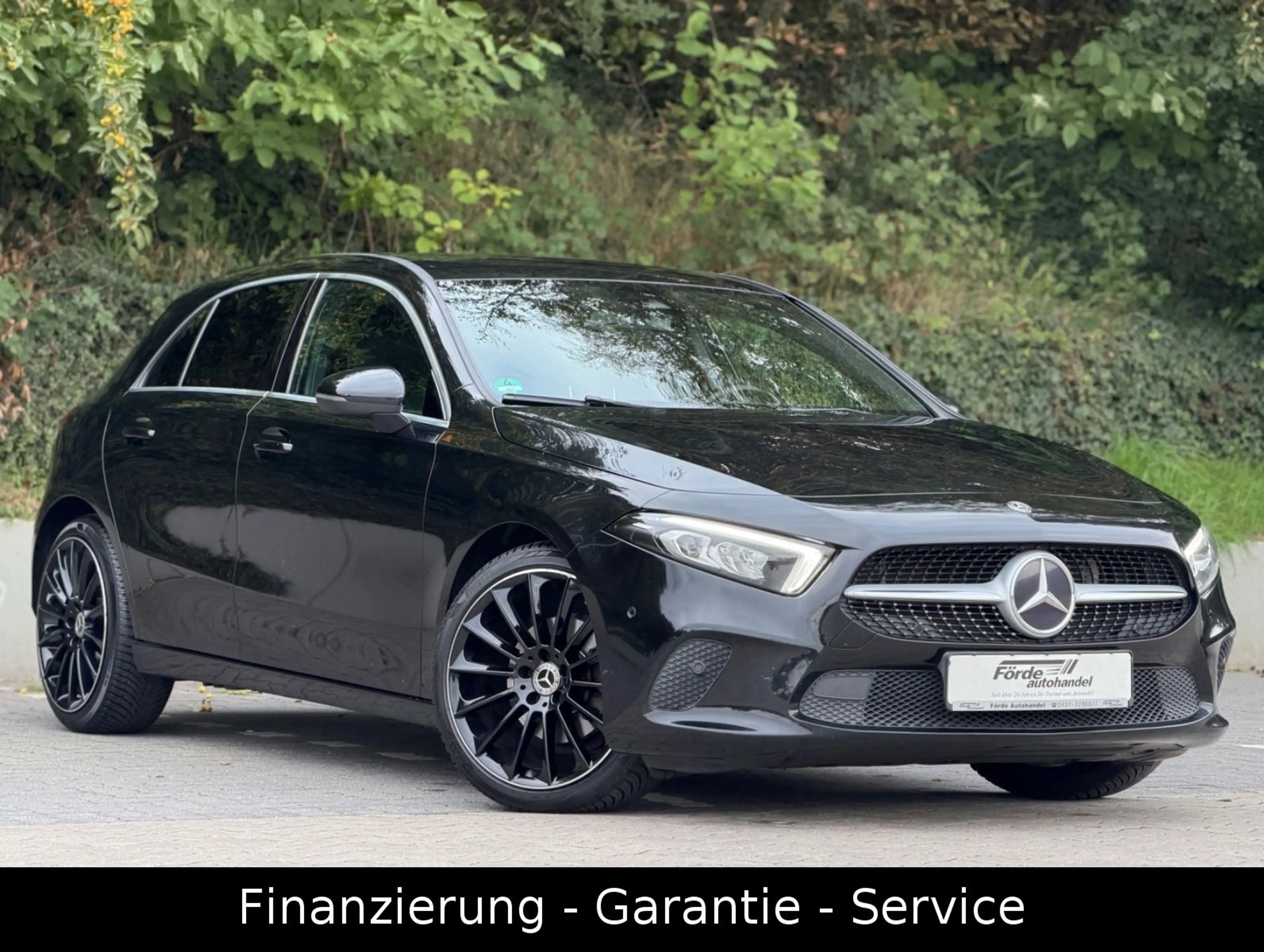 Mercedes-Benz A 200 AUTOMATIK/LED/19"/2HAND/AMBIENTE/LEDER — photo 3