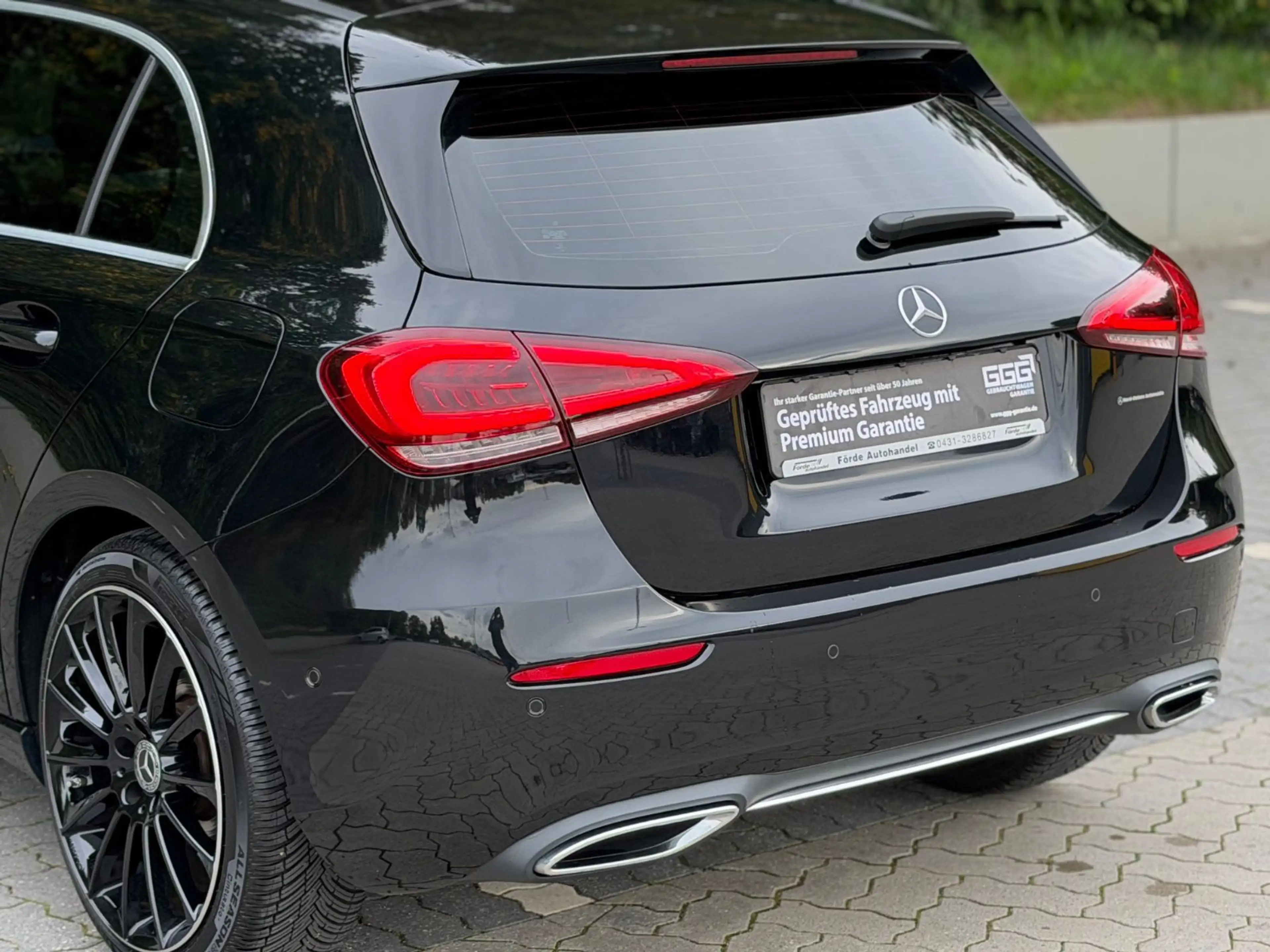 Mercedes-Benz A 200 AUTOMATIK/LED/19"/2HAND/AMBIENTE/LEDER — photo 8