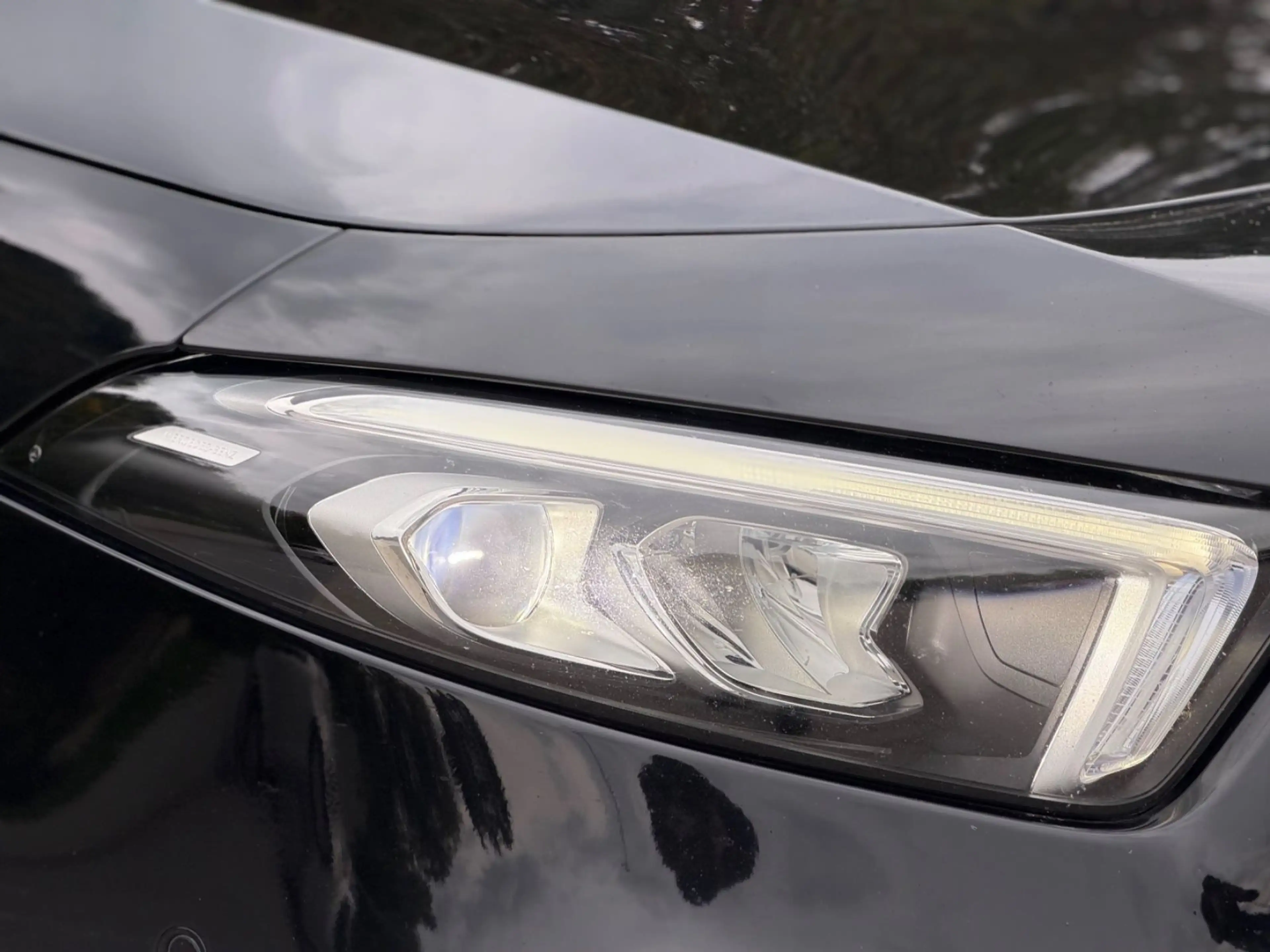 Mercedes-Benz A 200 AUTOMATIK/LED/19"/2HAND/AMBIENTE/LEDER — photo 10