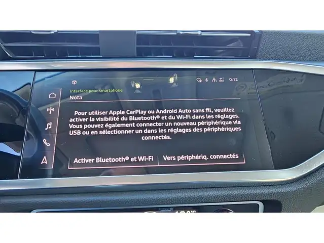 Audi Q3 view 12