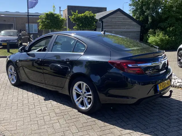 Opel Insignia view 7