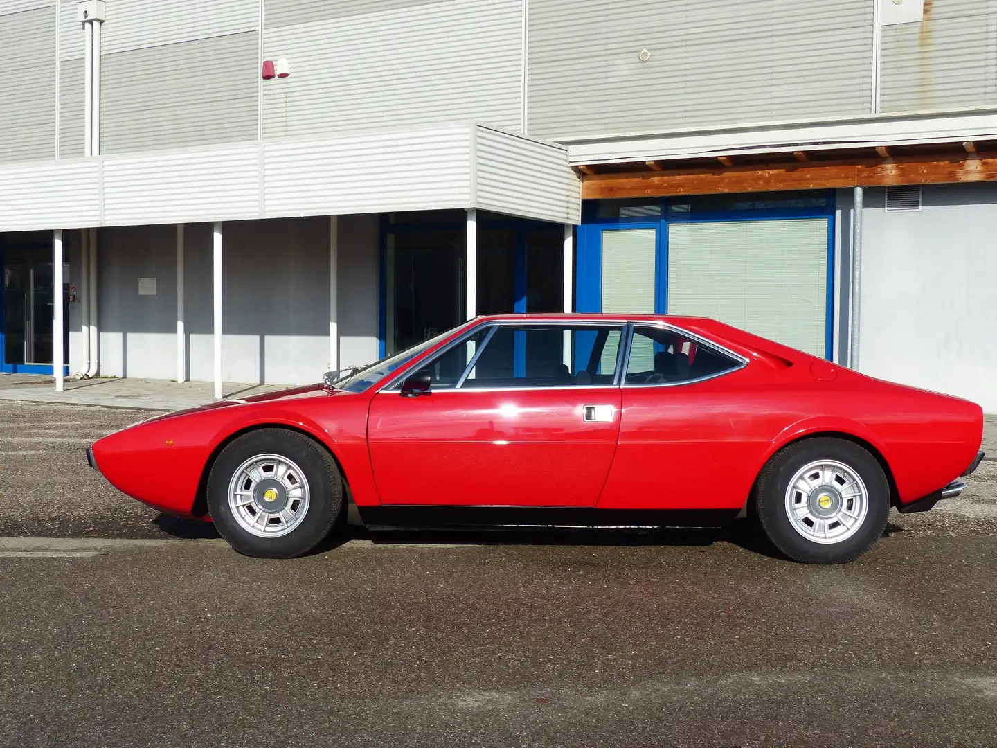 Ferrari 208 GT4 2.0 Rot - 1