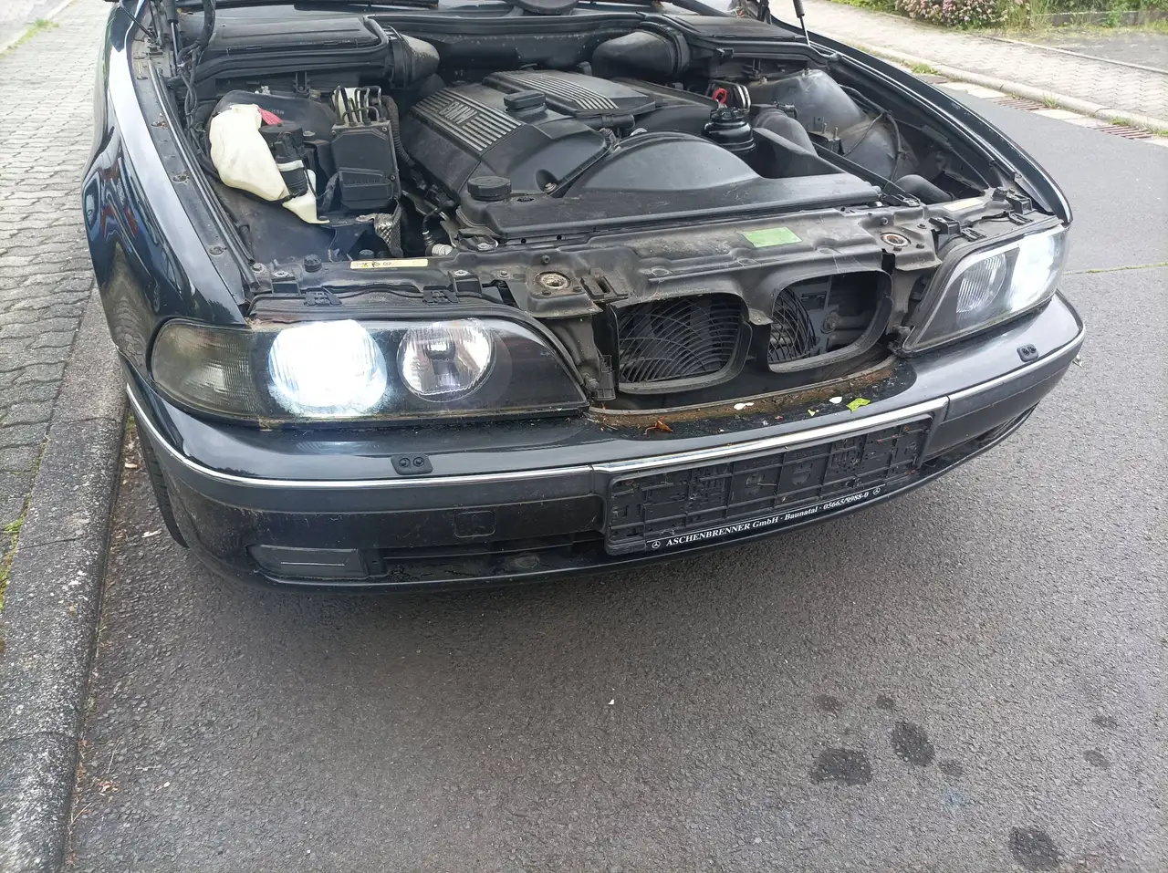 BMW 523i touring, foto 10