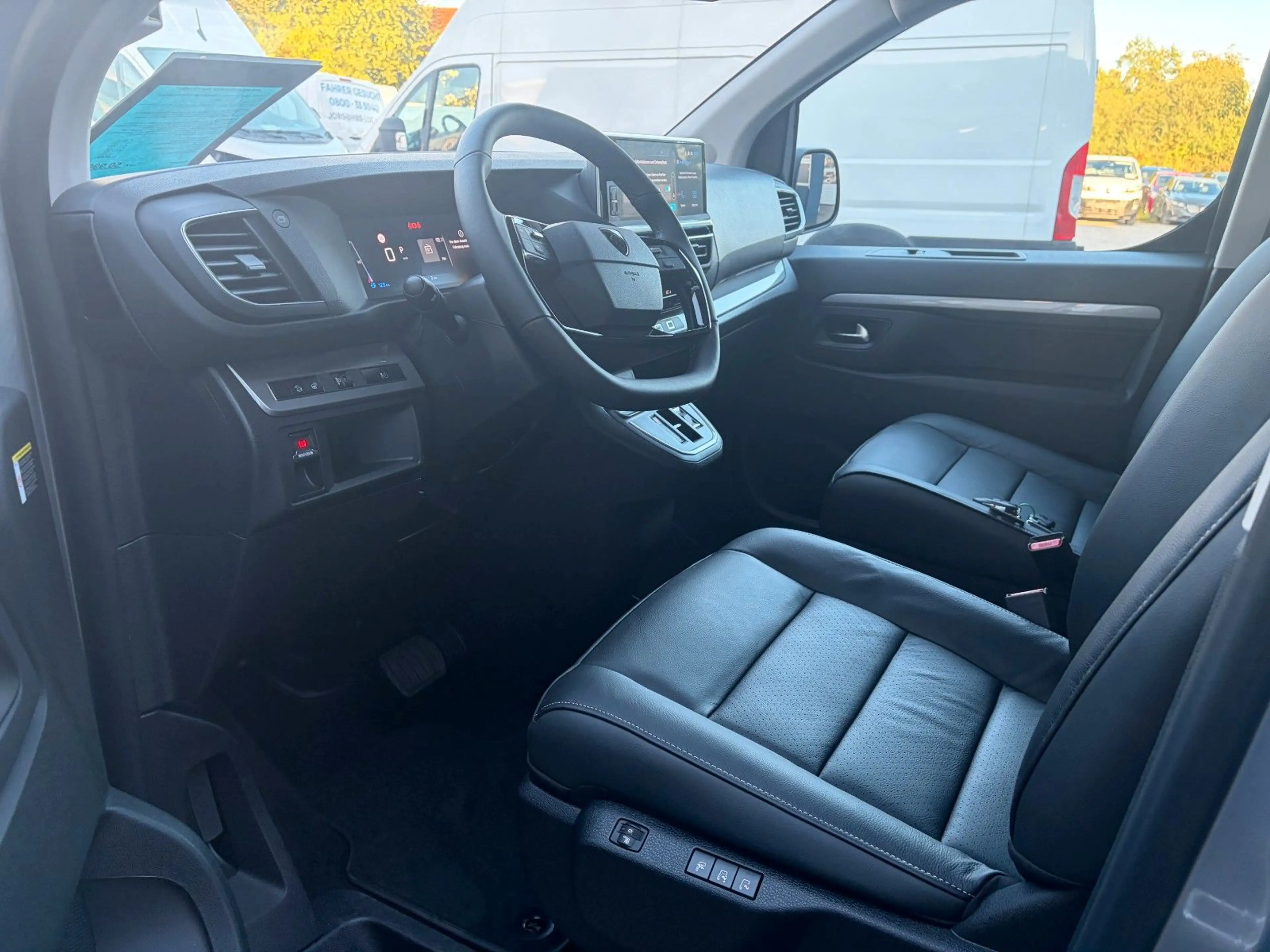 Peugeot Traveller Diesel 180 EAT8 Allure L3 * verfügbar* — photo 12