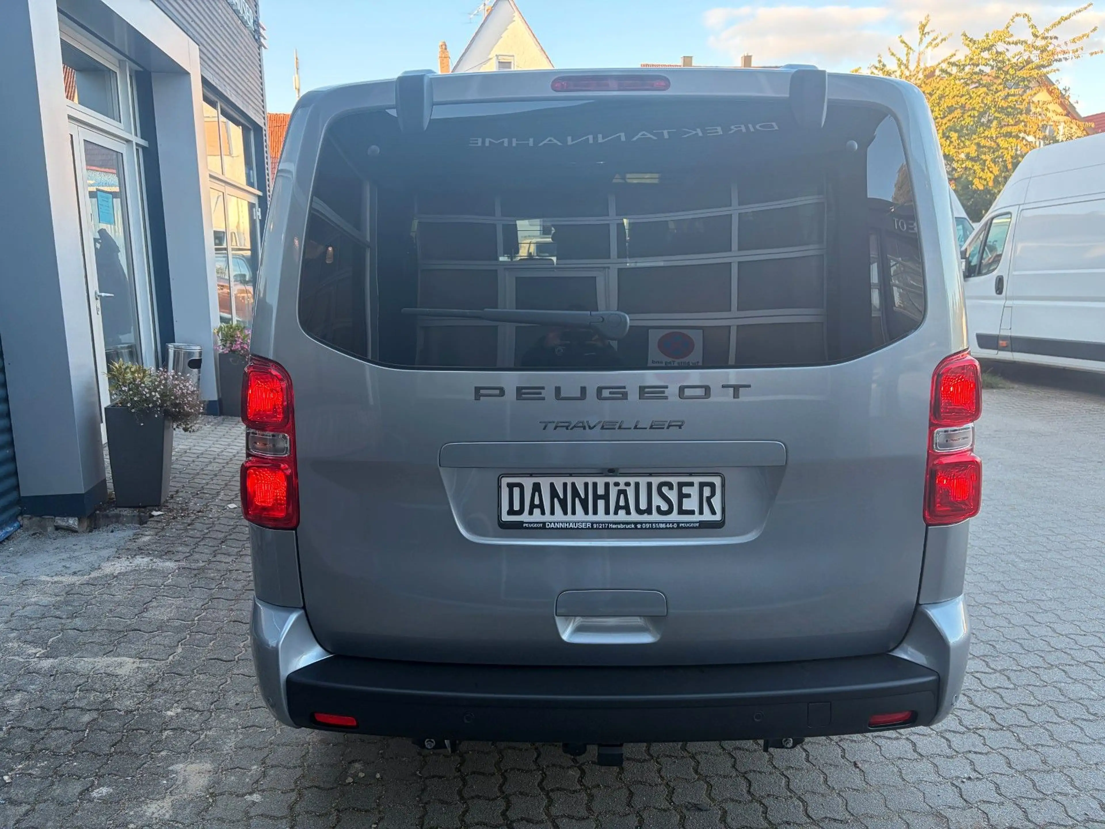 Peugeot Traveller Diesel 180 EAT8 Allure L3 * verfügbar* — photo 5
