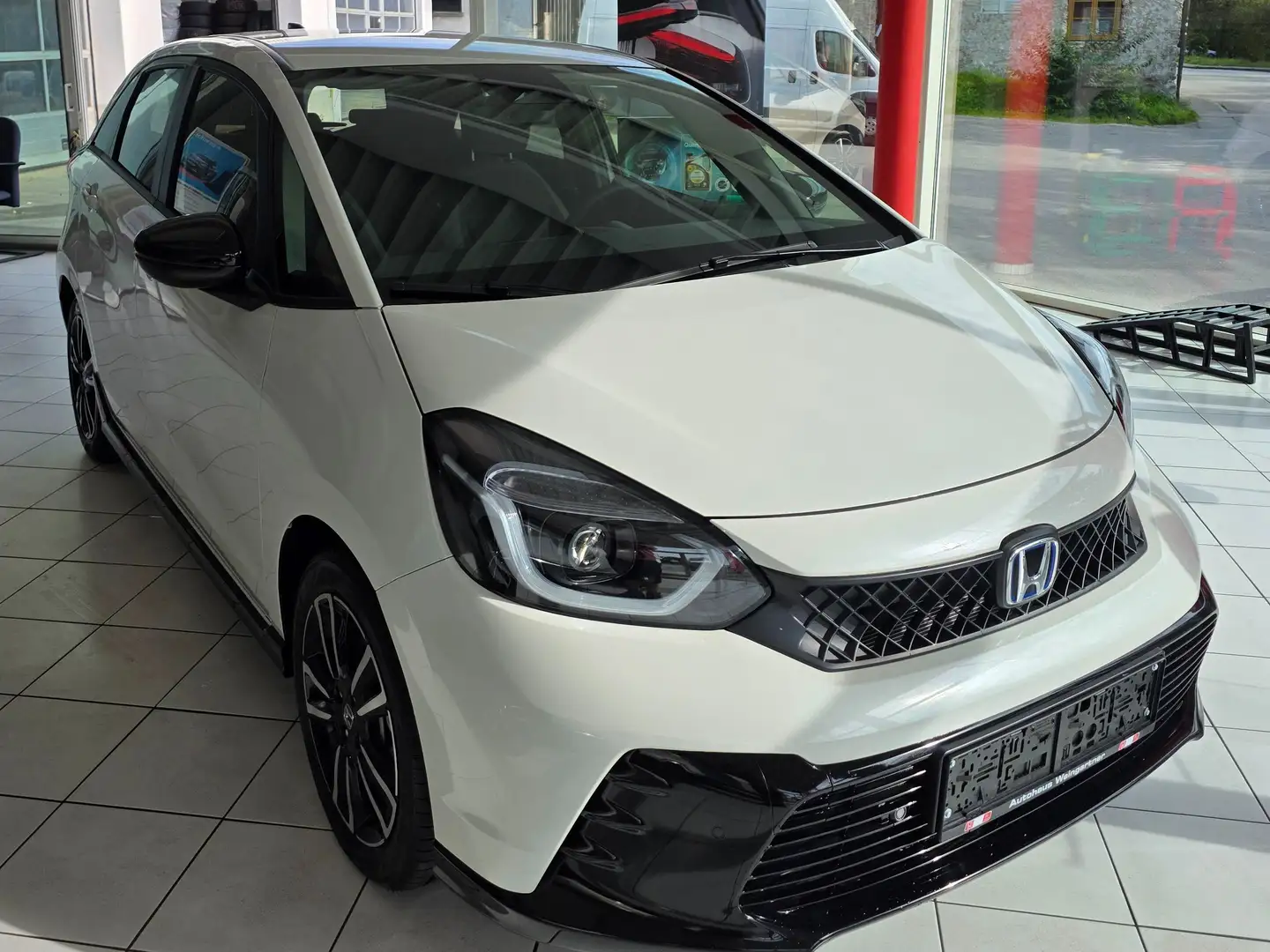 Honda Jazz 1.5 i-MMD Hybrid Advance Sport Weiß - 2