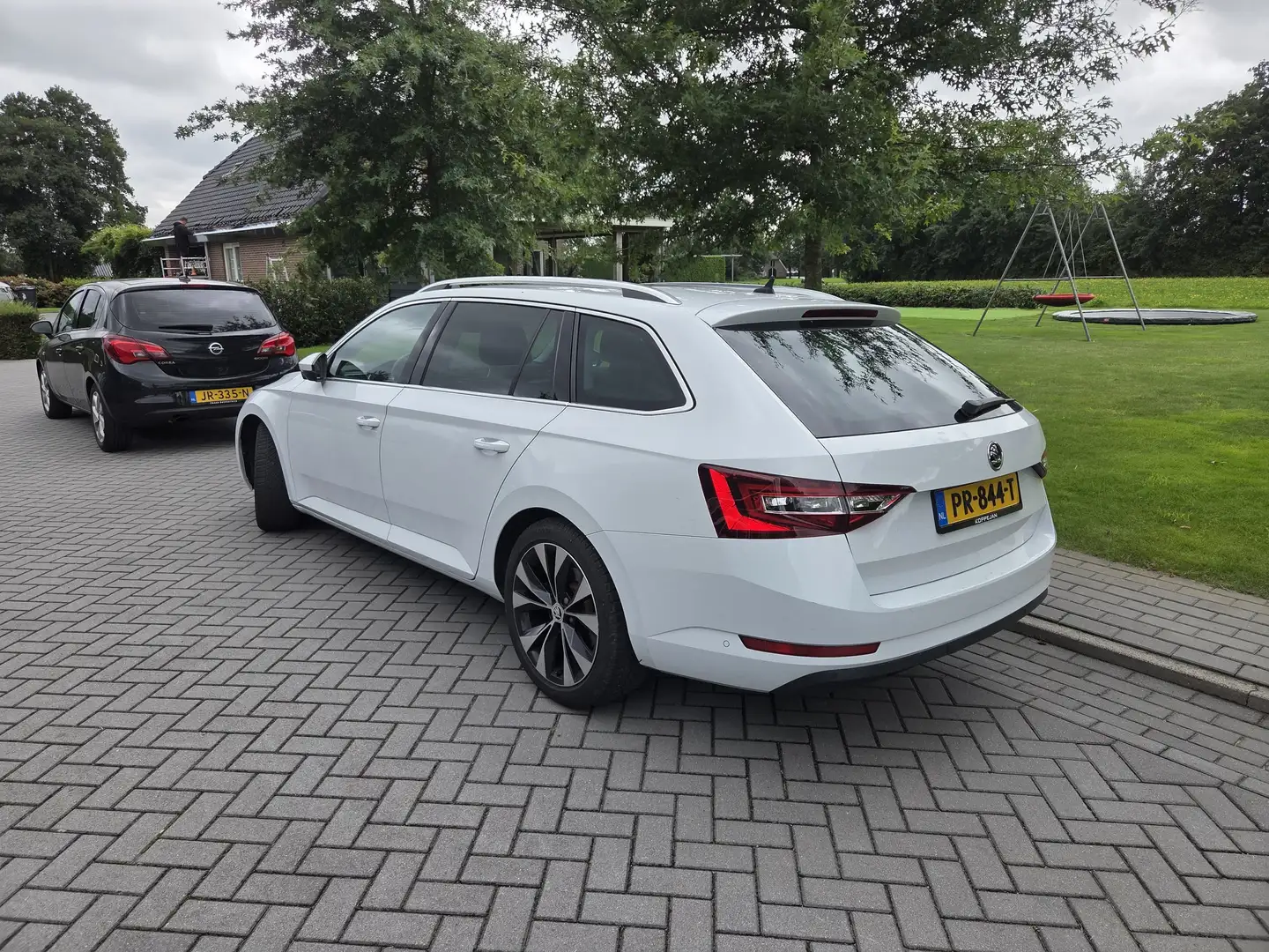 Skoda Superb Combi 1.4 TSI ACT Style Business DSG7 200pk 18'' Wit - 2