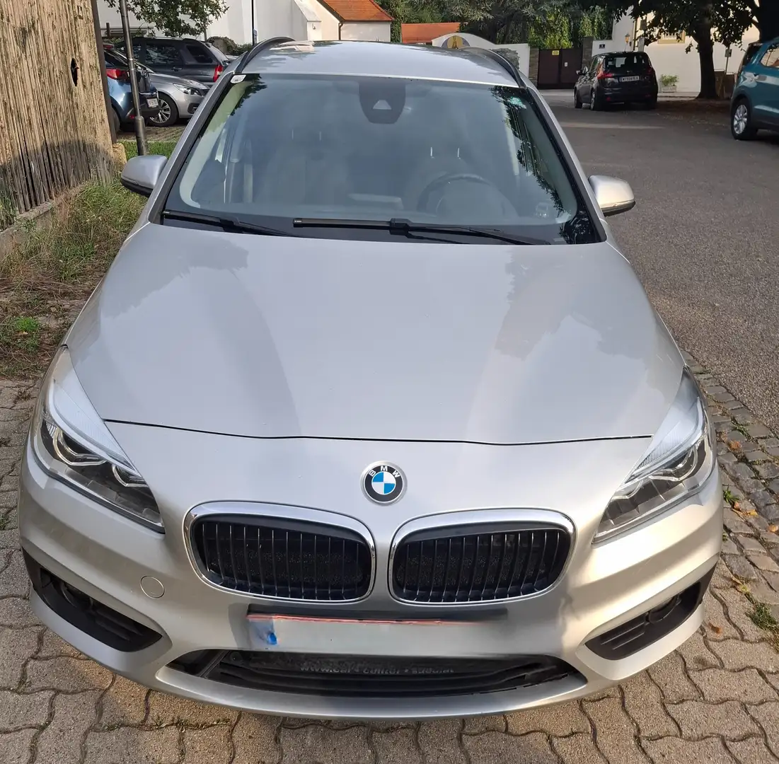 BMW 218 218d Gran Tourer Silber - 2