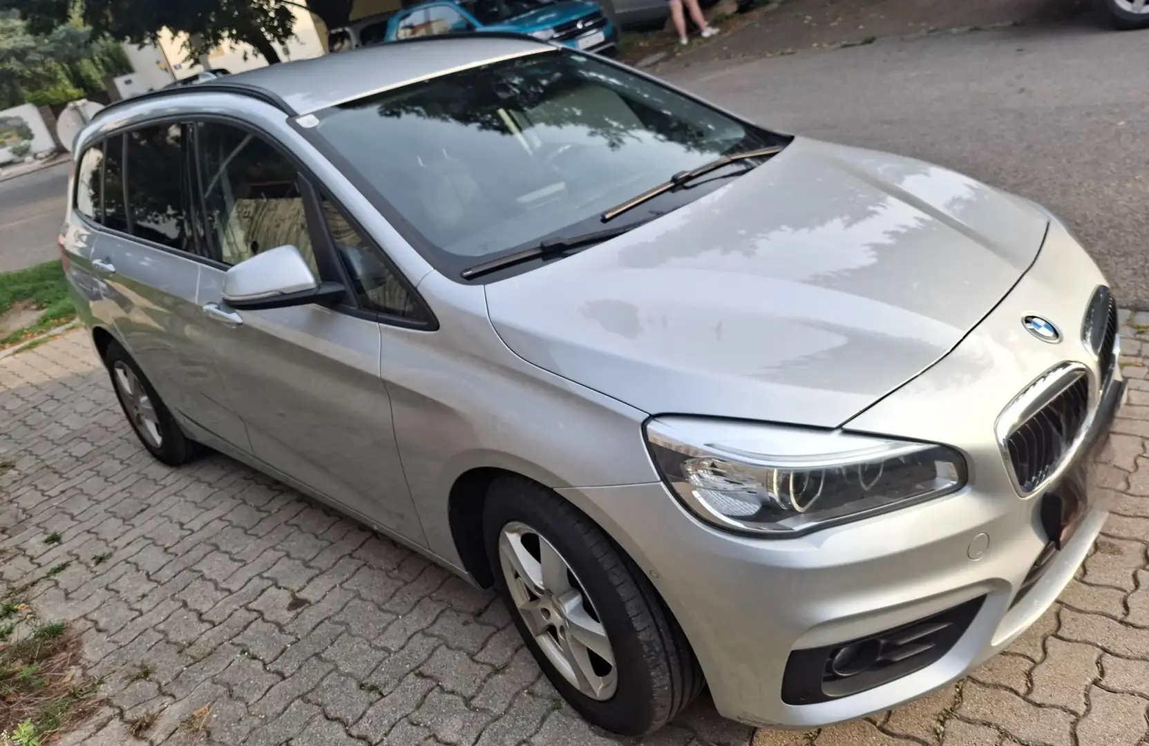 BMW 218 218d Gran Tourer Silber - 1