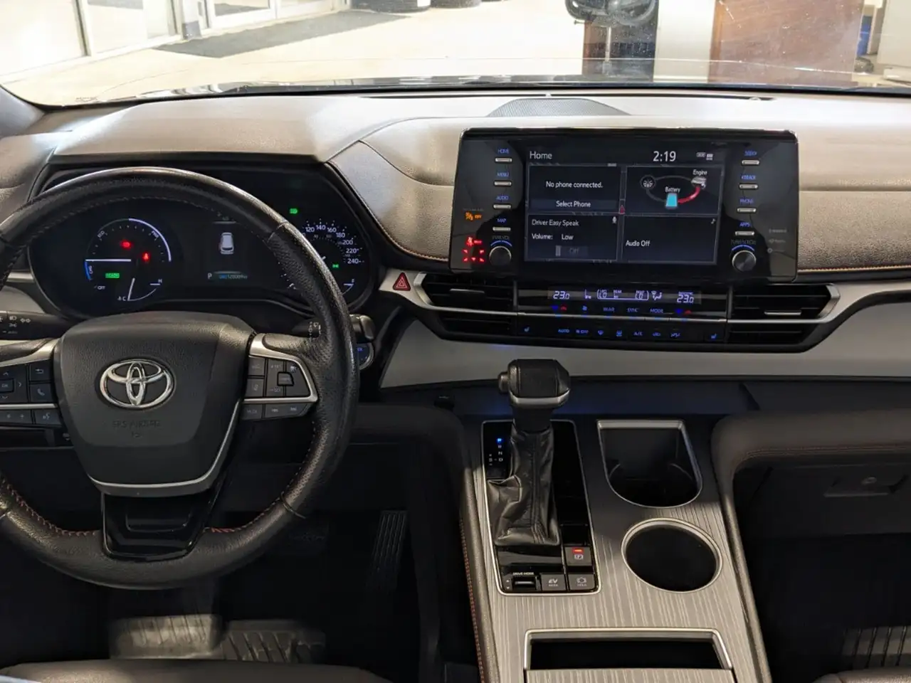 Toyota Sienna снимка Toyota Sienna