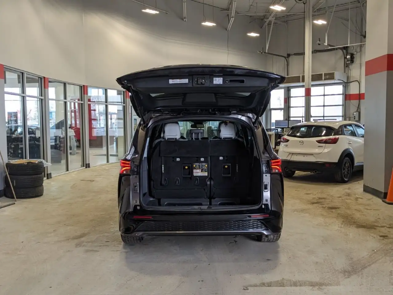 Toyota Sienna снимка Toyota Sienna