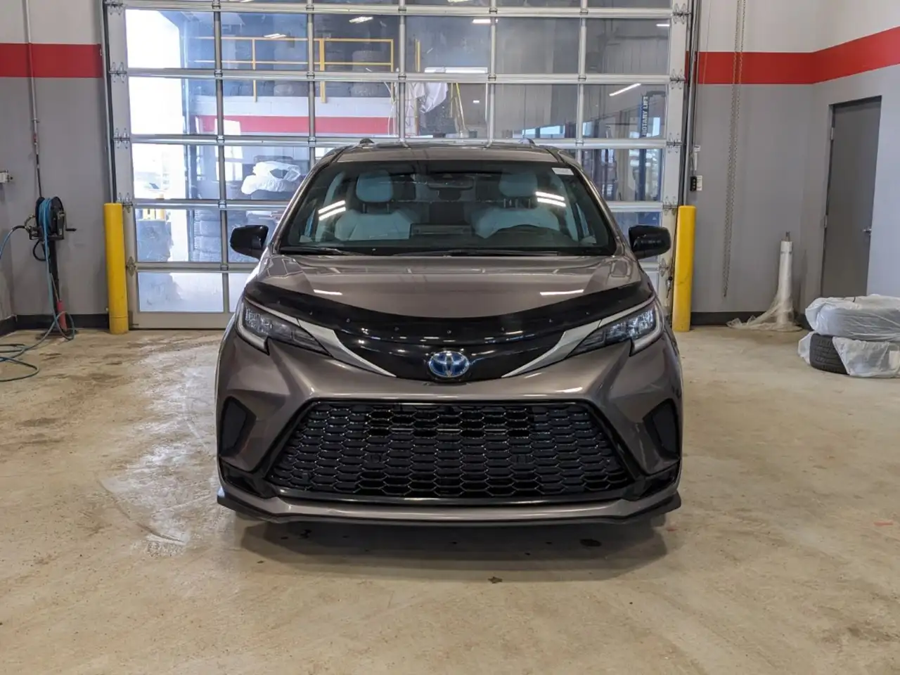 Toyota Sienna снимка Toyota Sienna