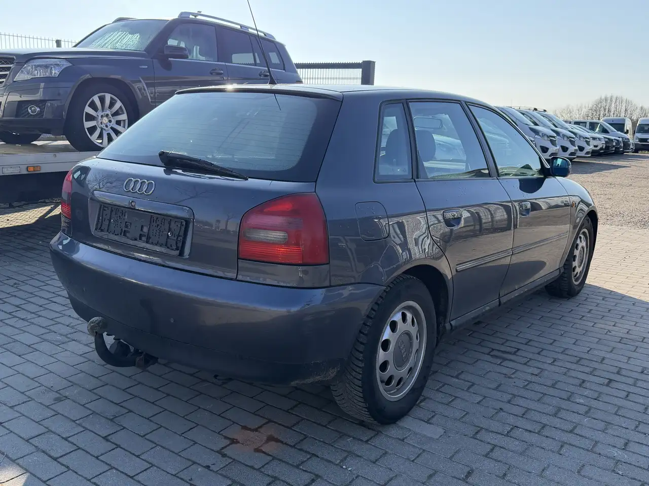Audi A3 1.6 Ambiente Klimaautomatik AHK PDC, foto 5