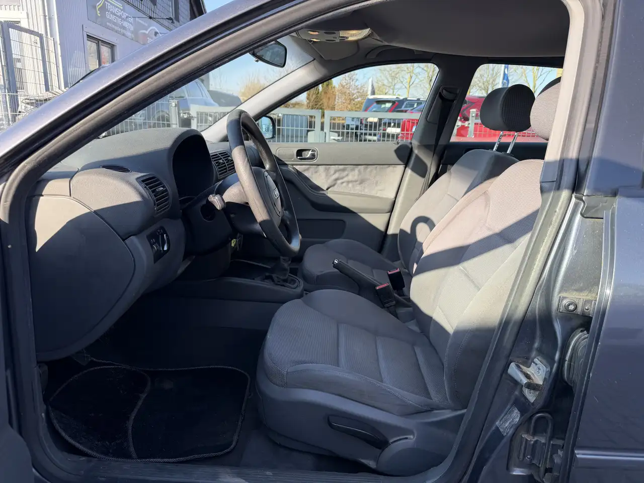 Audi A3 1.6 Ambiente Klimaautomatik AHK PDC, foto 11
