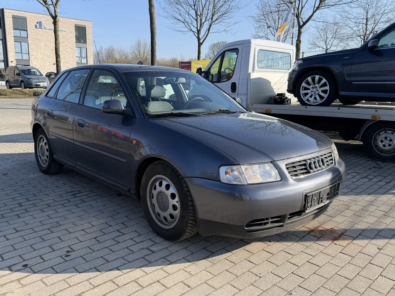 Audi A3 1.6 Ambiente Klimaautomatik AHK PDC, foto 3