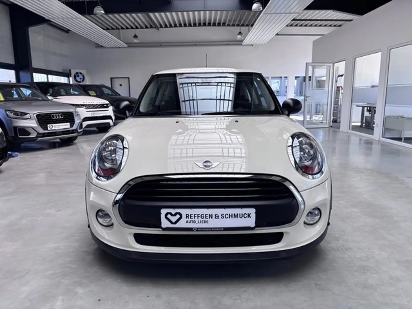 MINI One AUTOMATIK KLIMA+NAVI+AKTIVPARK+ALLWETTER+ALU bijela - 2