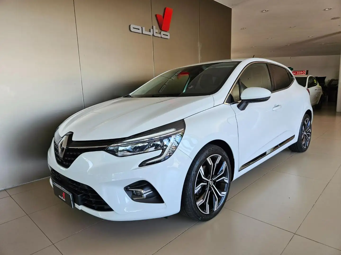 Renault Clio TCe 100 CV 5 porte Intens Bianco - 2