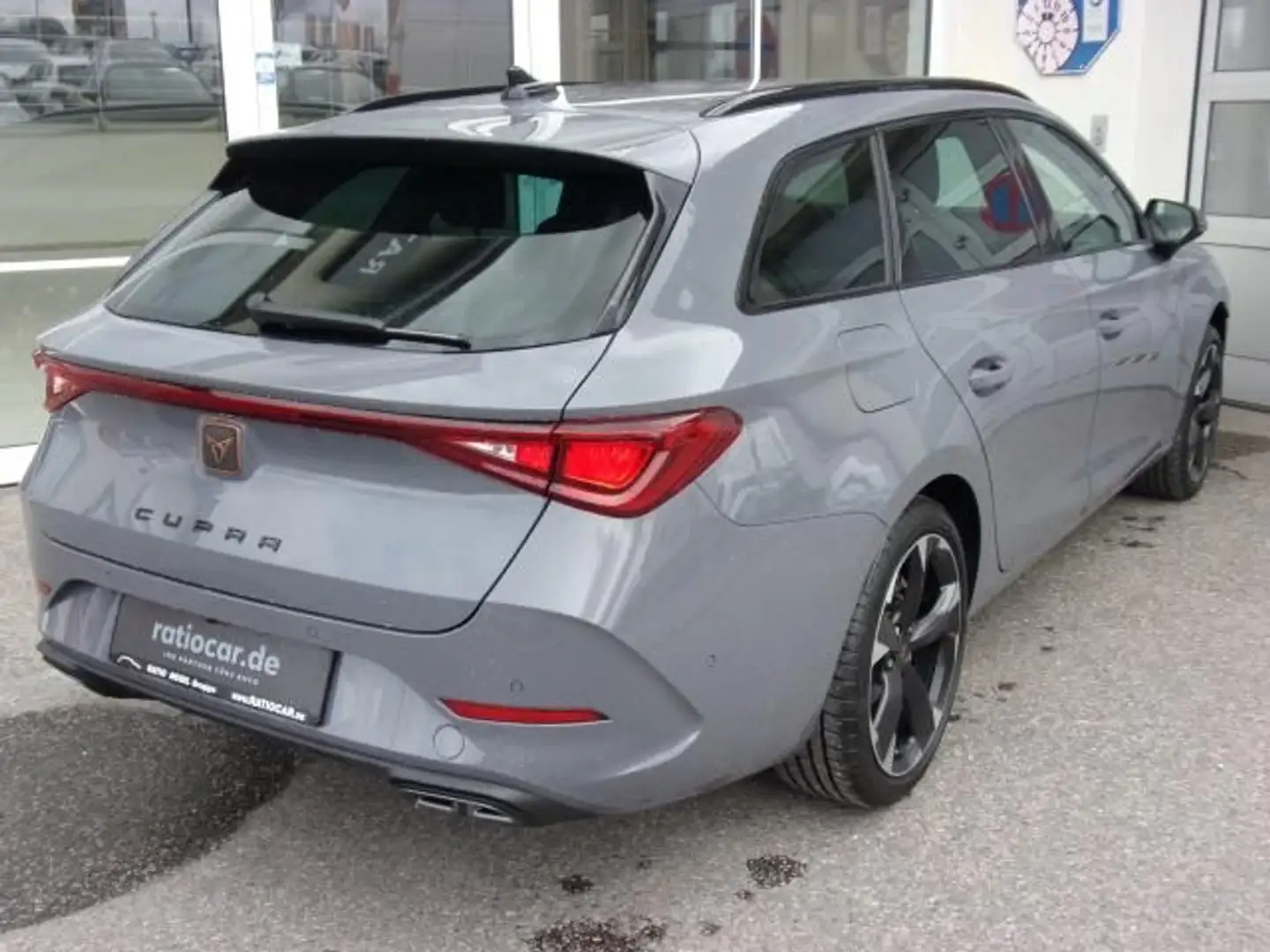 CUPRA Leon LEON SPORTSTOURER 1.5 TSI ACT 5 J. GAR.*NAVI SHZ Gris - 2