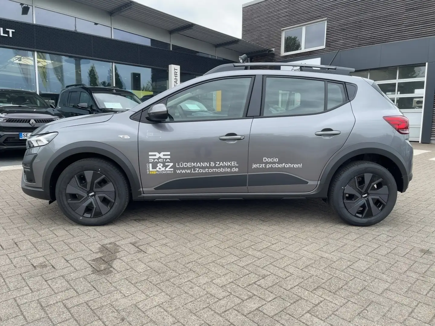 Dacia Sandero Stepway Expression TCe 90 - 2