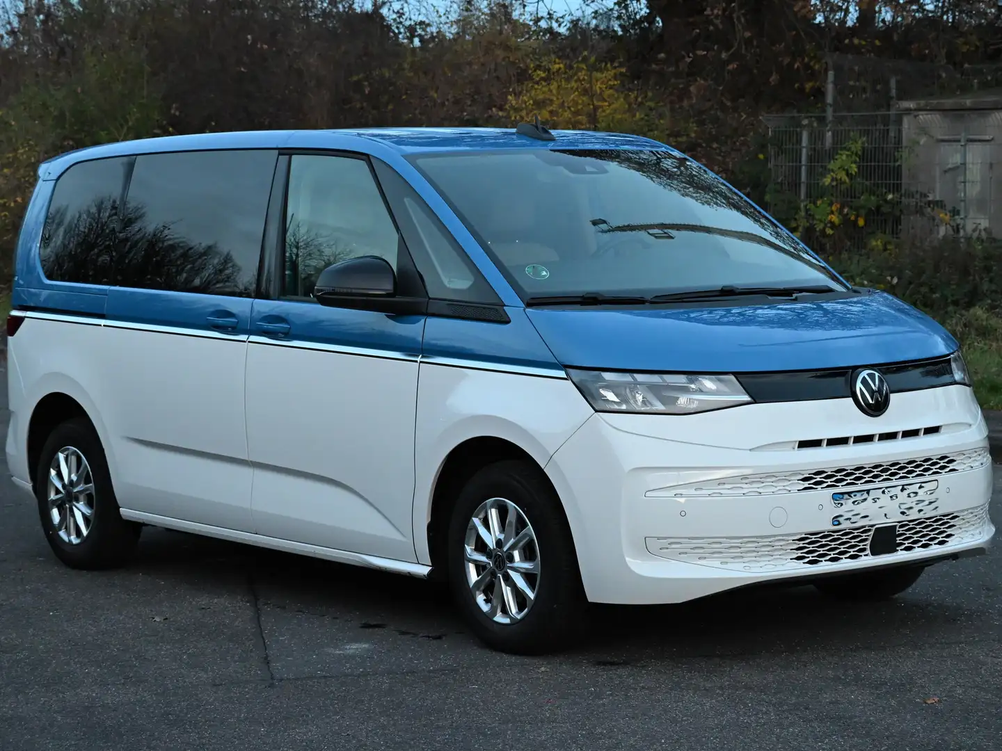 Volkswagen T7 Multivan Multivan Kurz Albastru - 1