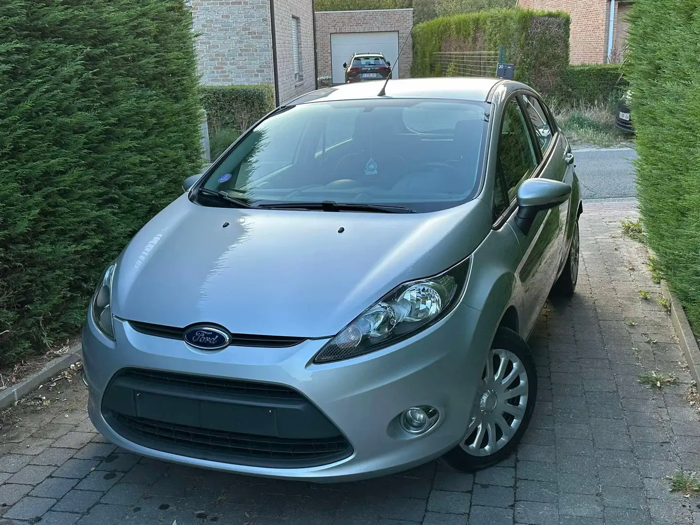 Ford Fiesta Zilver - 1
