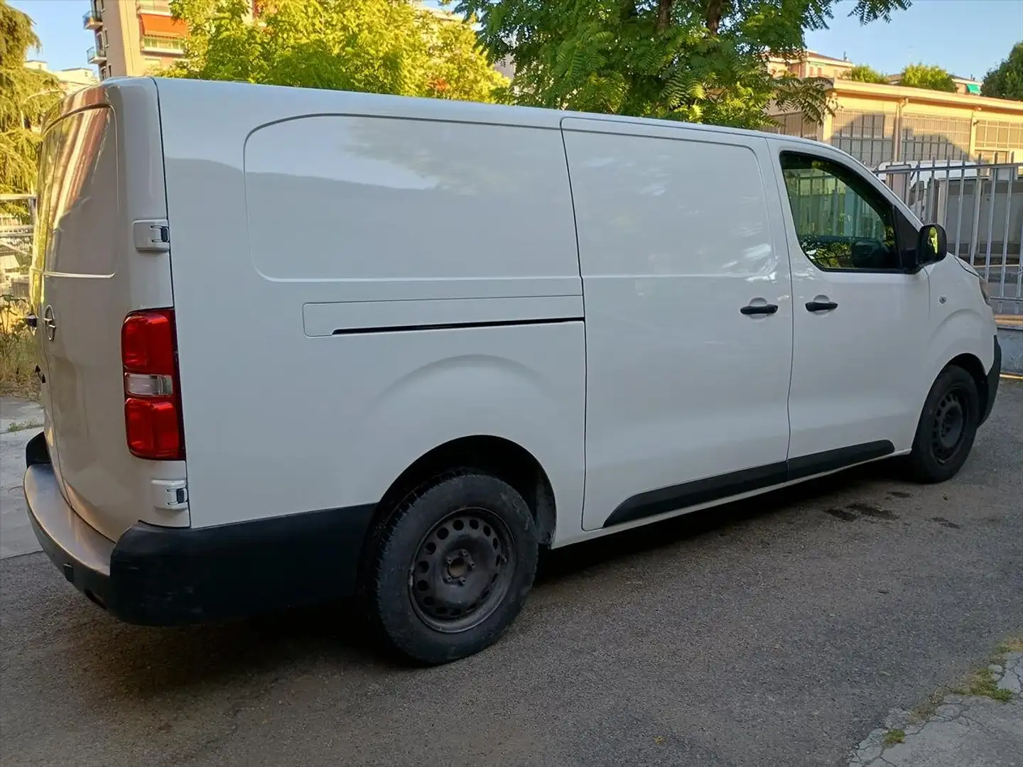 Peugeot Expert EXPERT 2.0 D LUNGO 120CV L3H1 Euro 6D-ISC+iva Bianco - 2