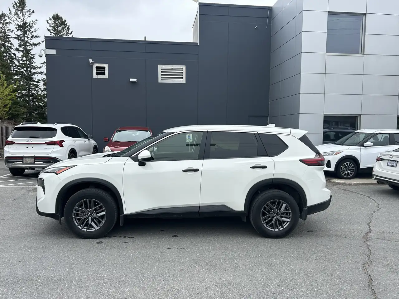 Nissan Rogue снимка Nissan Rogue