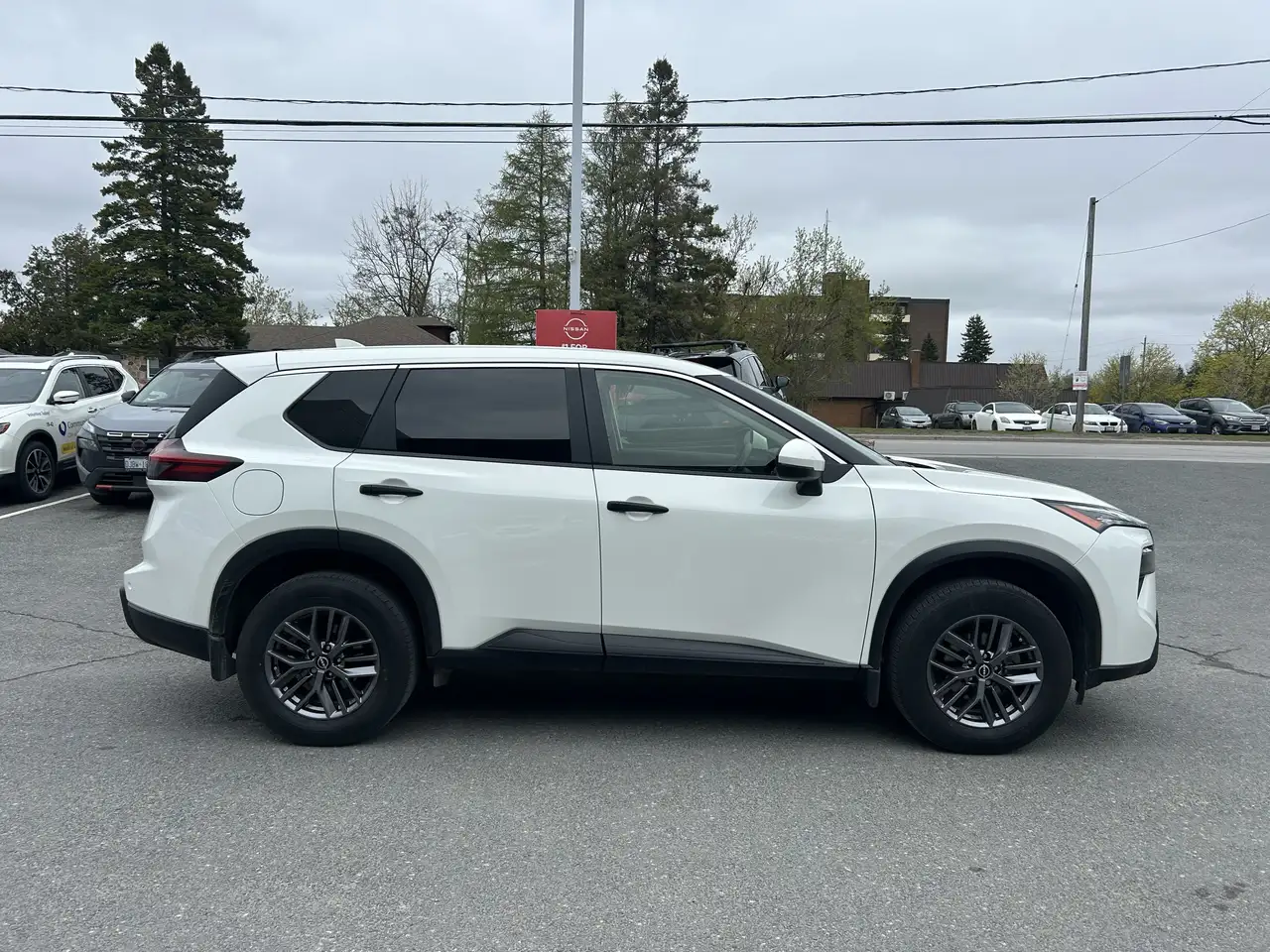 Nissan Rogue снимка Nissan Rogue