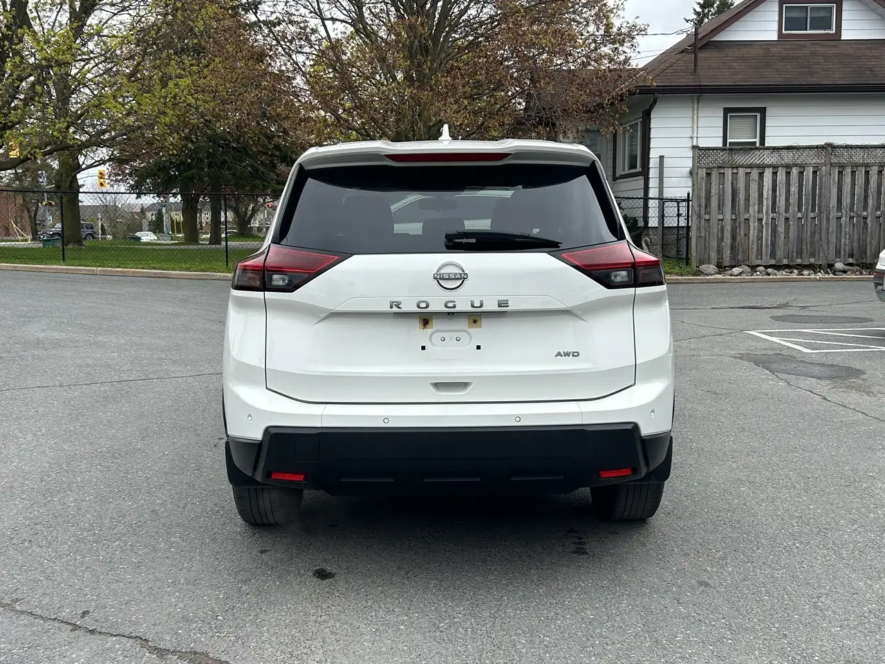 Nissan Rogue снимка Nissan Rogue