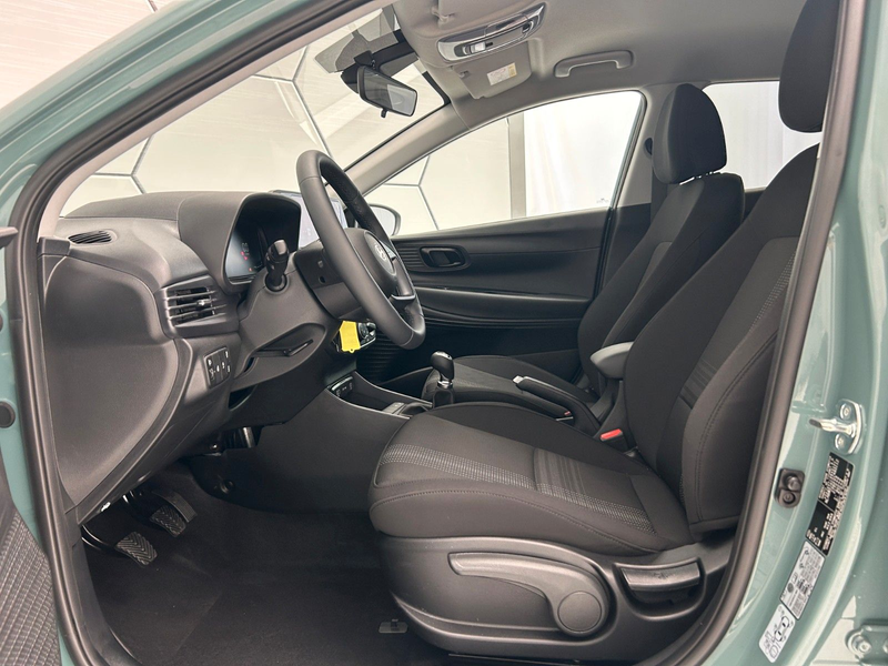 Hyundai i20 1.2 MPI GO Klima Kamera Sitzheizung — photo 12