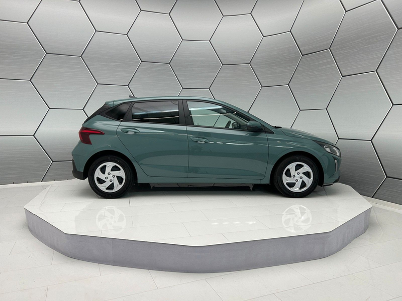 Hyundai i20 1.2 MPI GO Klima Kamera Sitzheizung — photo 6