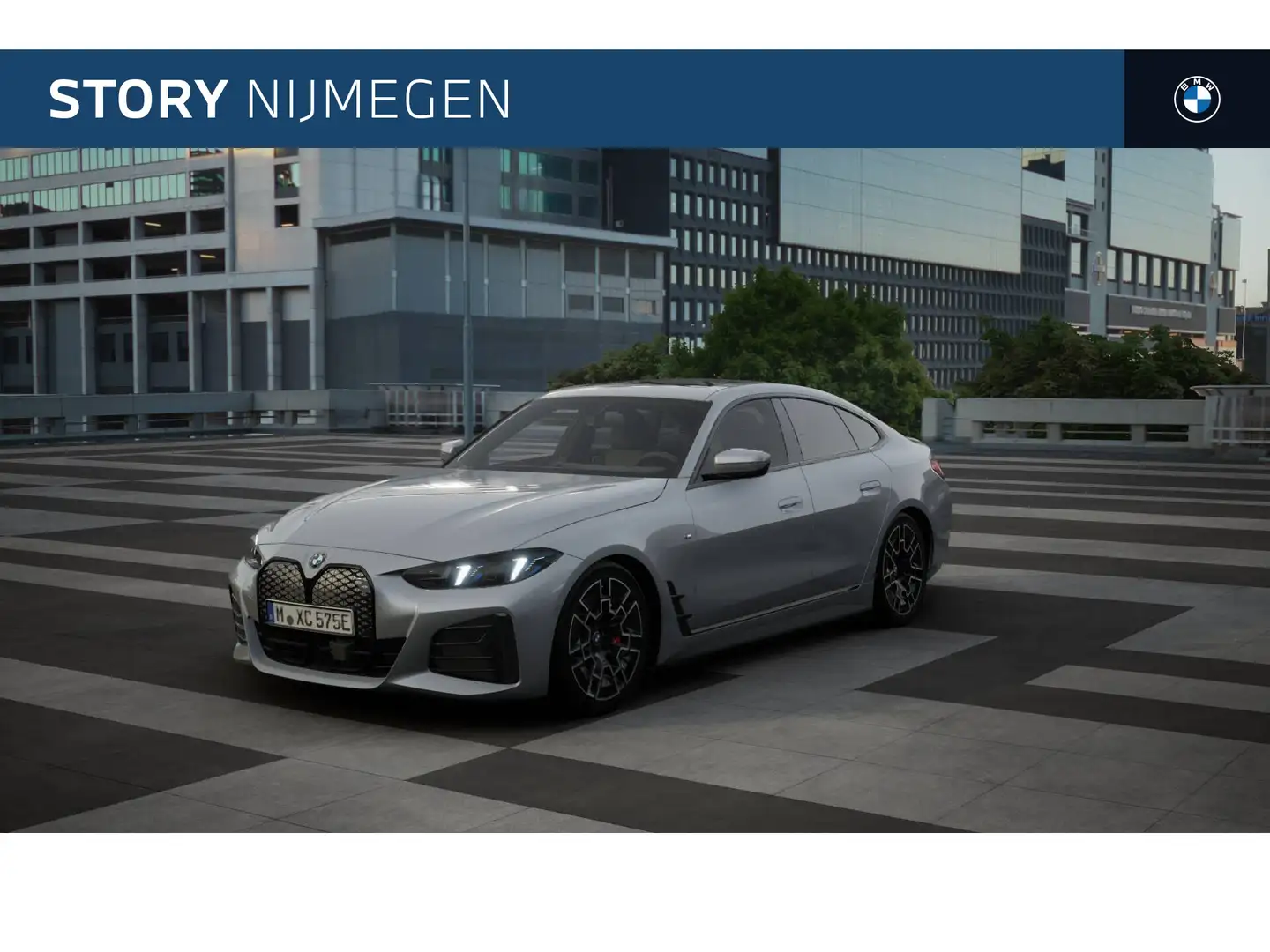BMW i4 eDrive35 M Sport / Schuif-kanteldak / Achteruitrij Grigio - 1