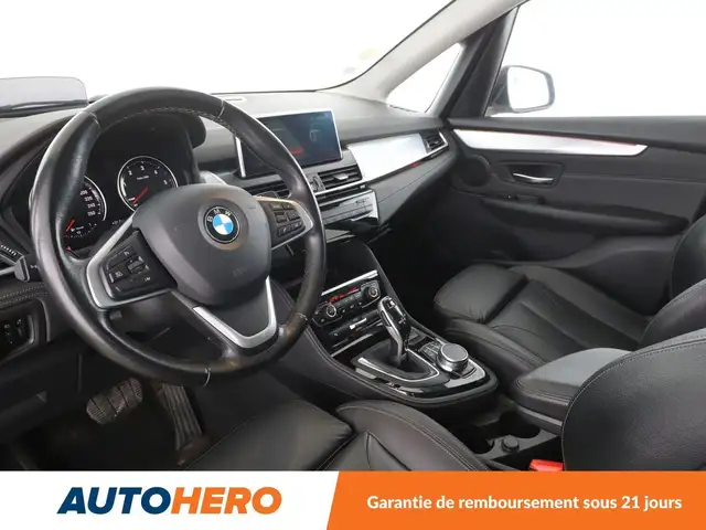 BMW 2 Series view 11