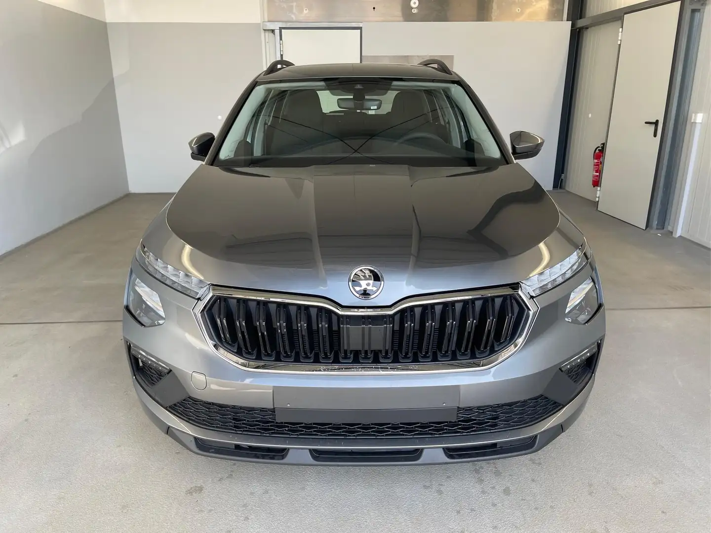 Skoda Kamiq Facelift 95PS Sitzheizung+App-Connect 1.0 TSI 7... Grau - 2