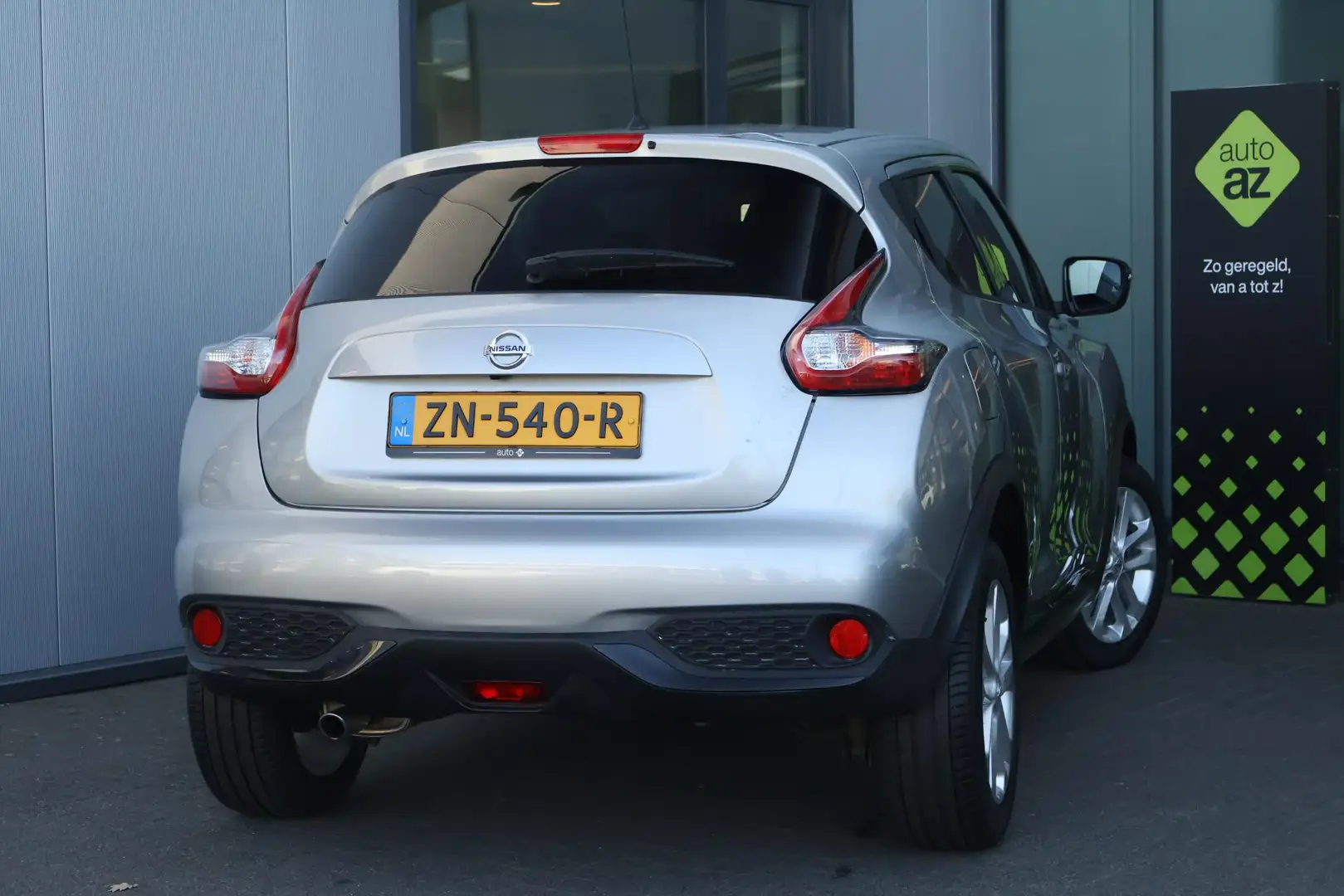 Nissan Juke 1.2 DIG-T S/S N-Connecta Grijs - 2