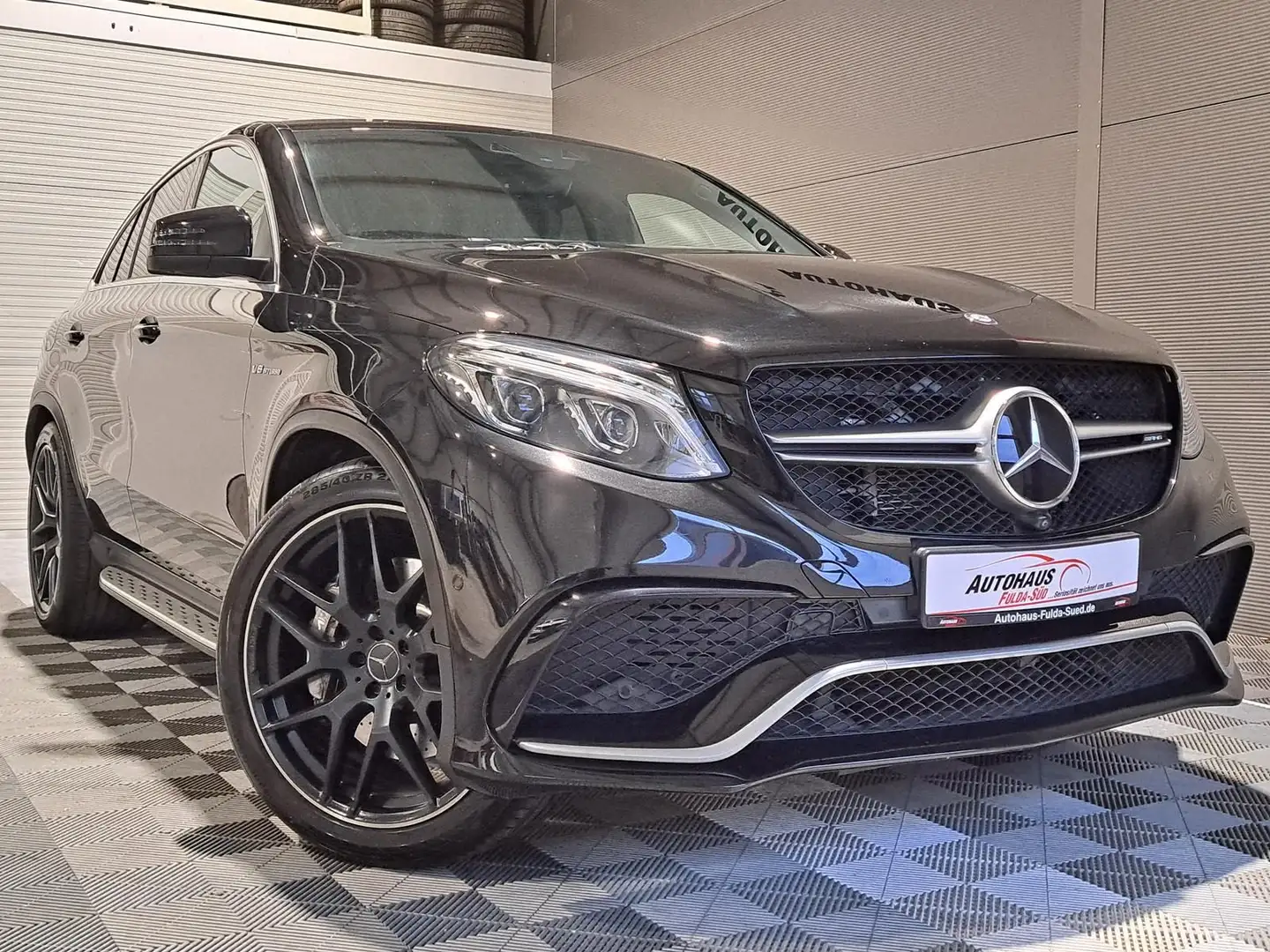 Mercedes-Benz GLE 63 AMG 4Matic°ACC°360°AHK°ILS°H&K°Massage°BT Noir - 1