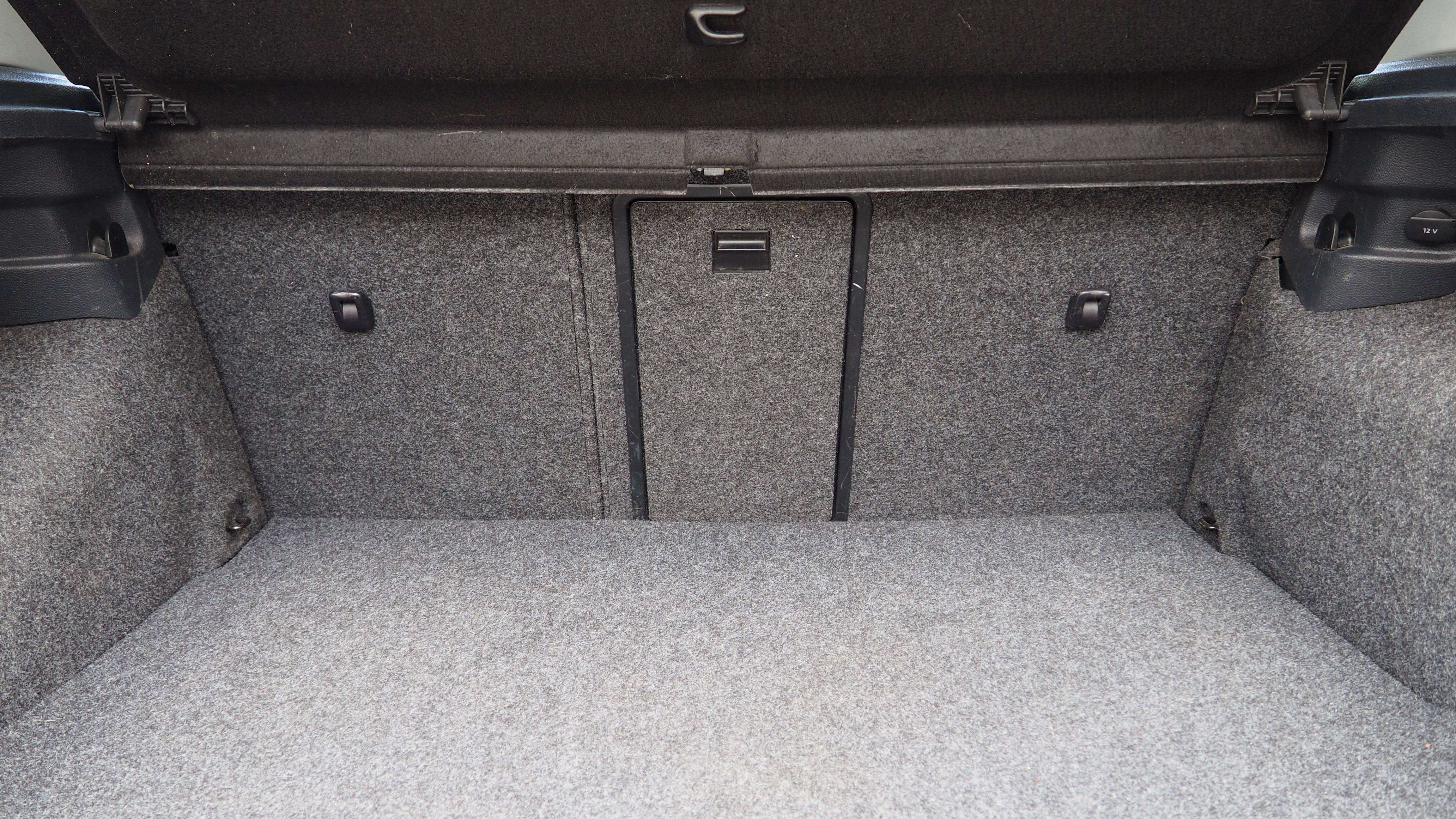 2012 Volkswagen Golf Trendline thumb 19