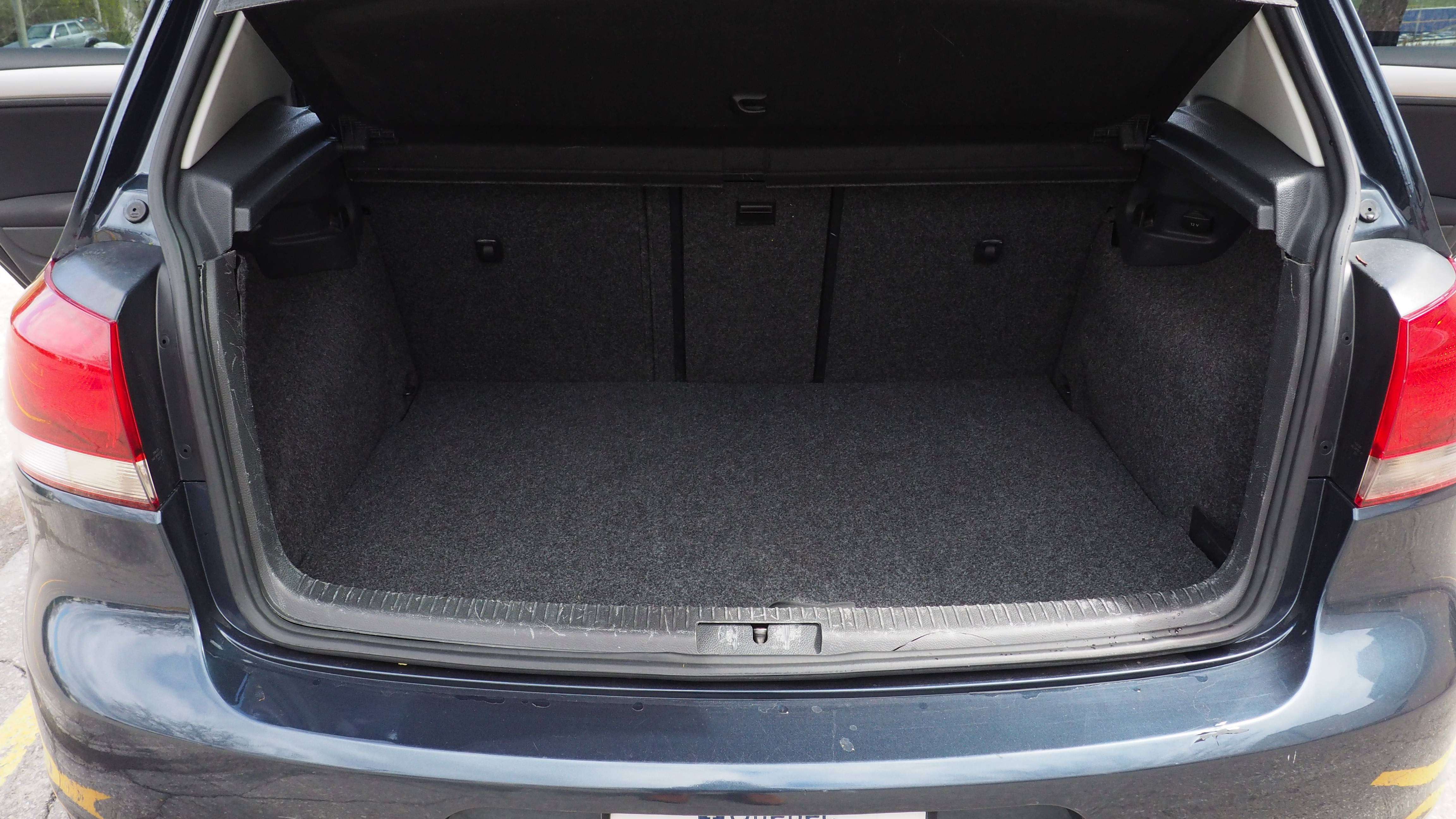 2012 Volkswagen Golf Trendline thumb 17