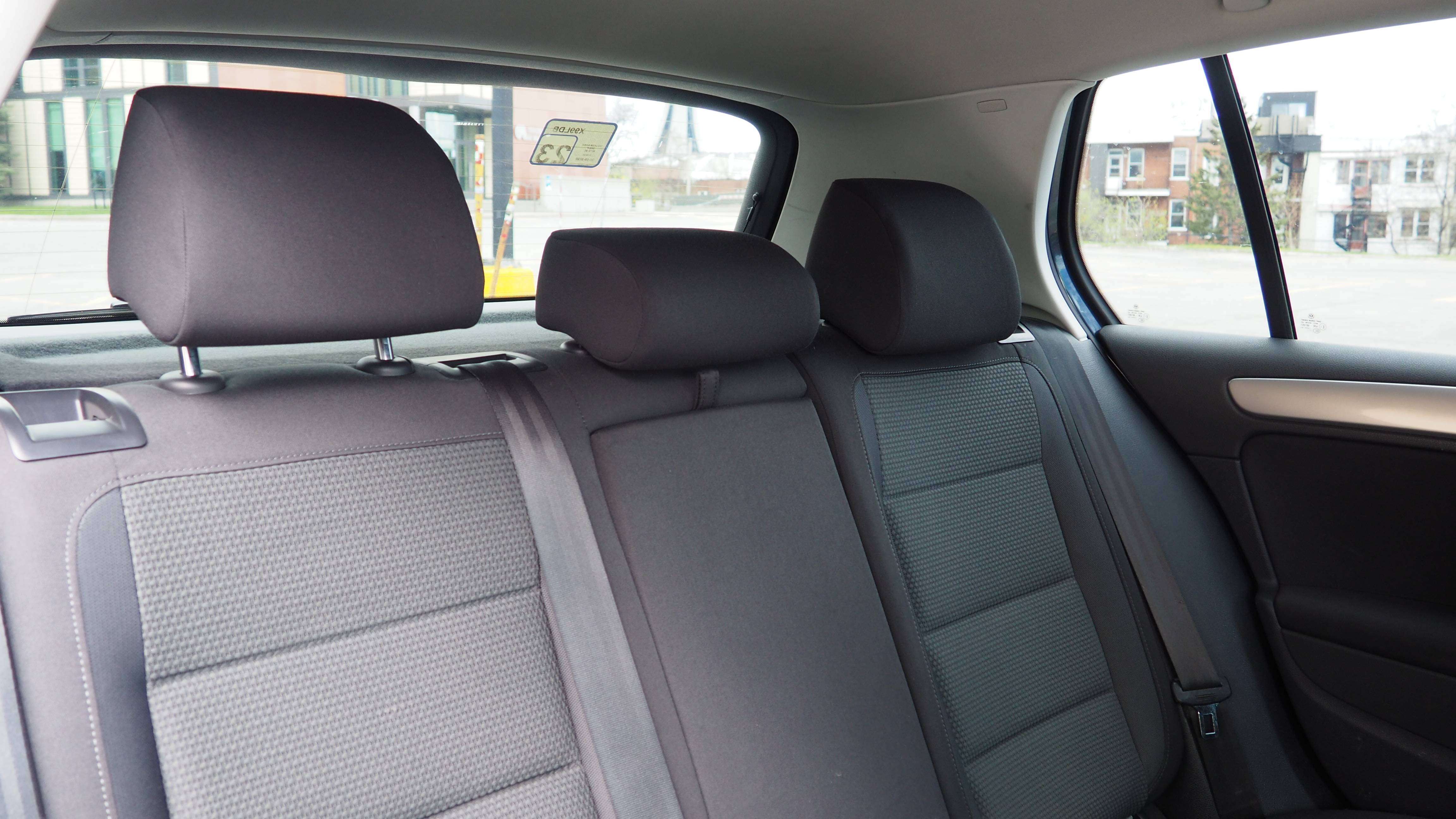 2012 Volkswagen Golf Trendline thumb 15