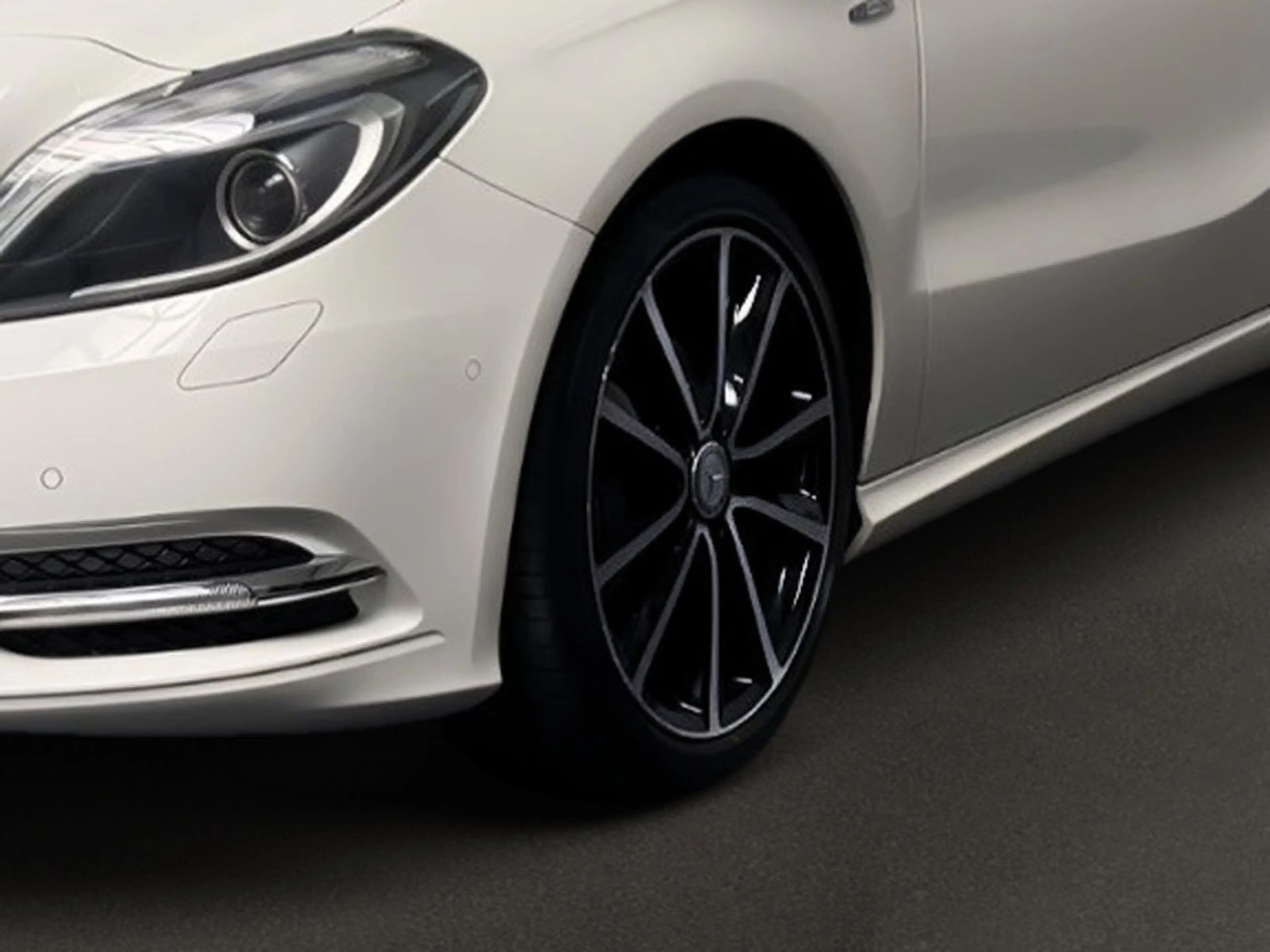 Mercedes-Benz B 200 Edition 1/KAMERA/KLIMA/ — photo 2