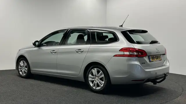 Peugeot 308 view 8