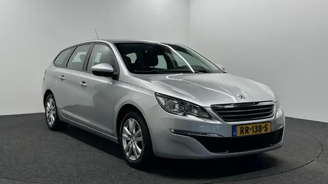 Peugeot 308 view 7